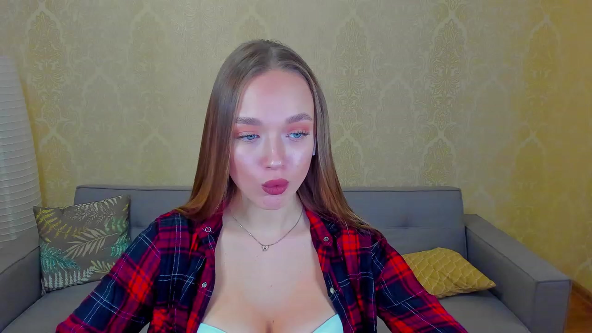 Gallery image thumbnail from Crafty_Love's myfreecams stream on, 01/25/2023, 12:48 image 6 of 20
