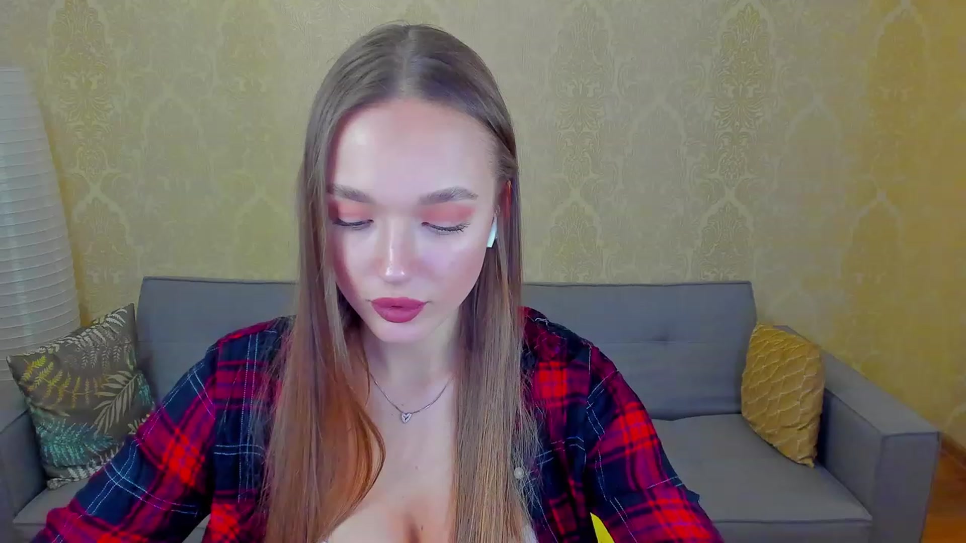 Gallery image thumbnail from Crafty_Love's myfreecams stream on, 01/25/2023, 14:46 image 7 of 20