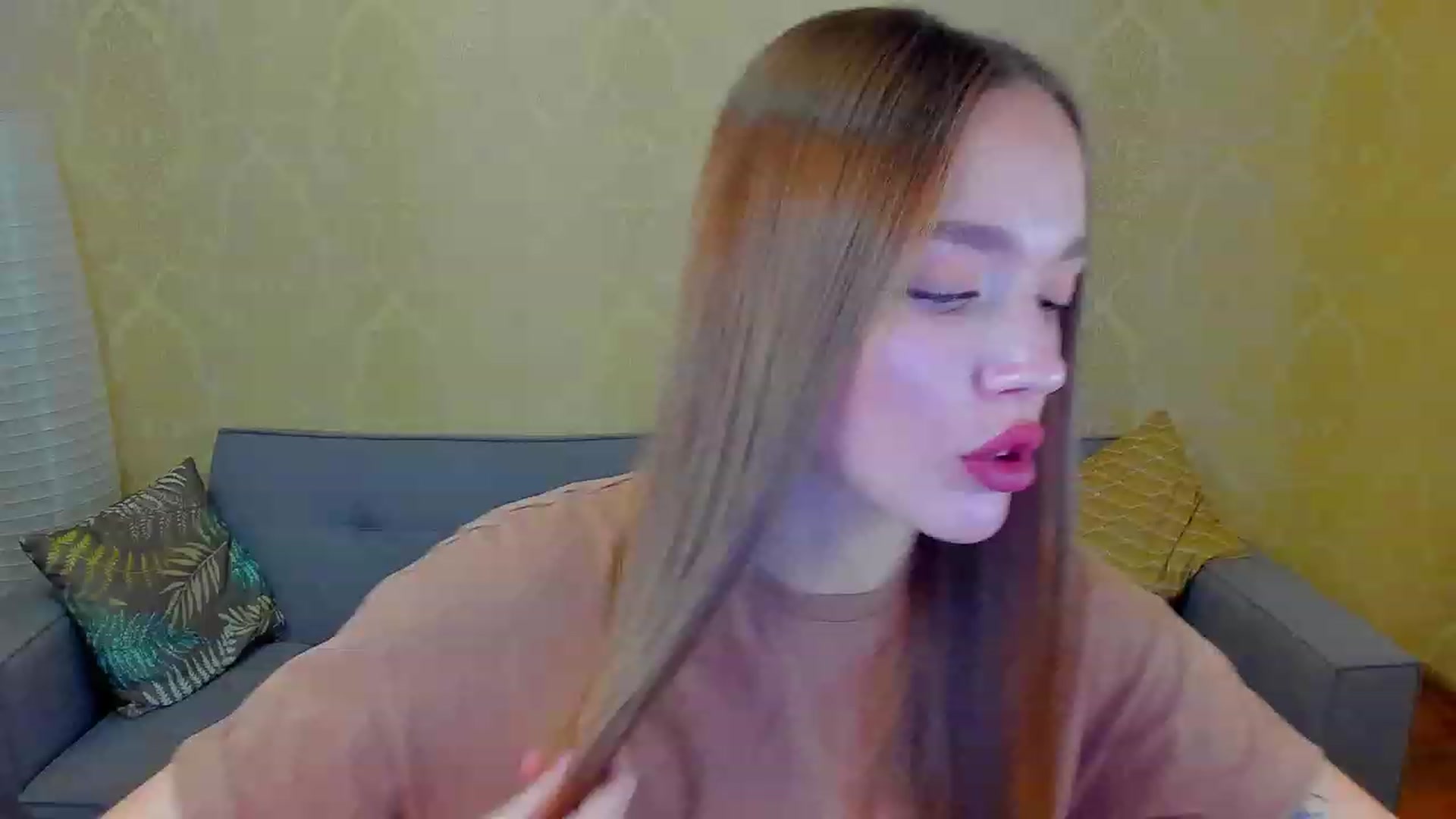 Gallery image thumbnail from Crafty_Love's myfreecams stream on, 01/27/2023, 12:16 image 9 of 20