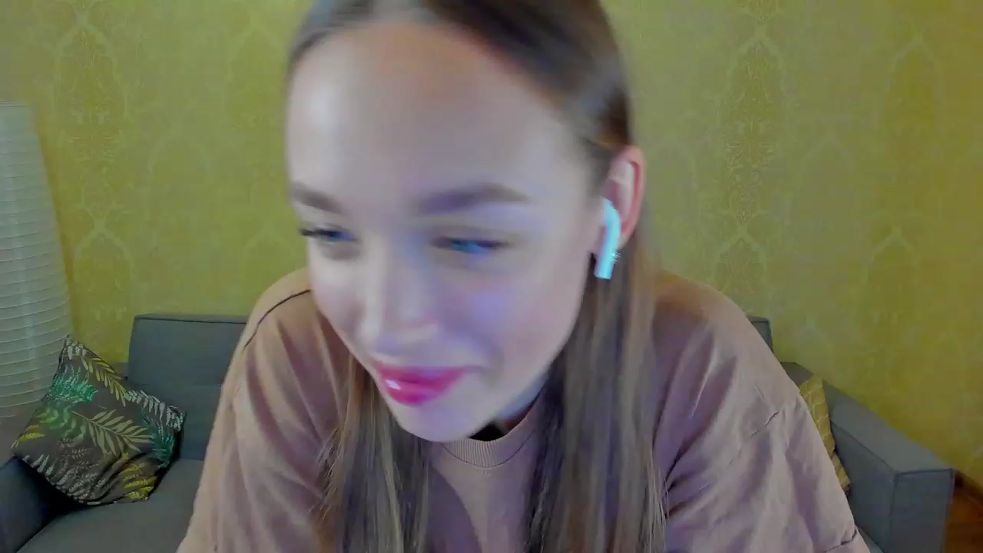 Gallery image thumbnail from Crafty_Love's myfreecams stream on, 02/10/2023, 09:41 image 2 of 20