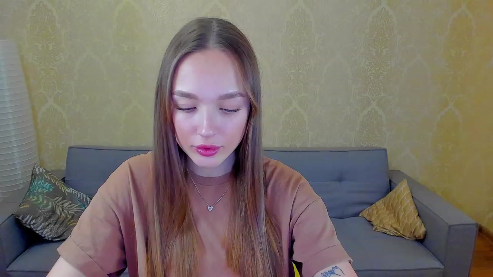 Gallery image thumbnail from Crafty_Love's myfreecams stream on, 02/10/2023, 12:04 image 11 of 20
