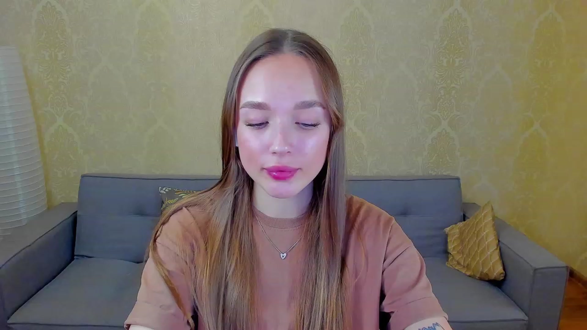 Gallery image thumbnail from Crafty_Love's myfreecams stream on, 02/10/2023, 15:01 image 6 of 20