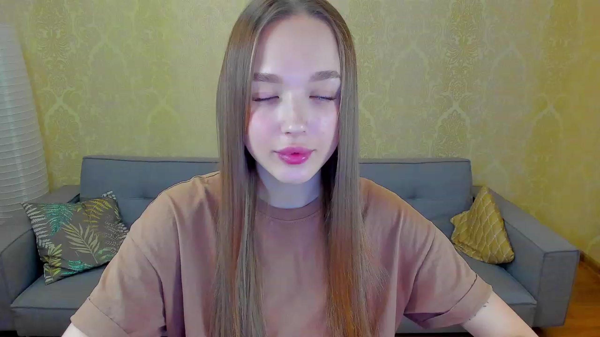 Gallery image thumbnail from Crafty_Love's myfreecams stream on, 02/11/2023, 10:11 image 19 of 20