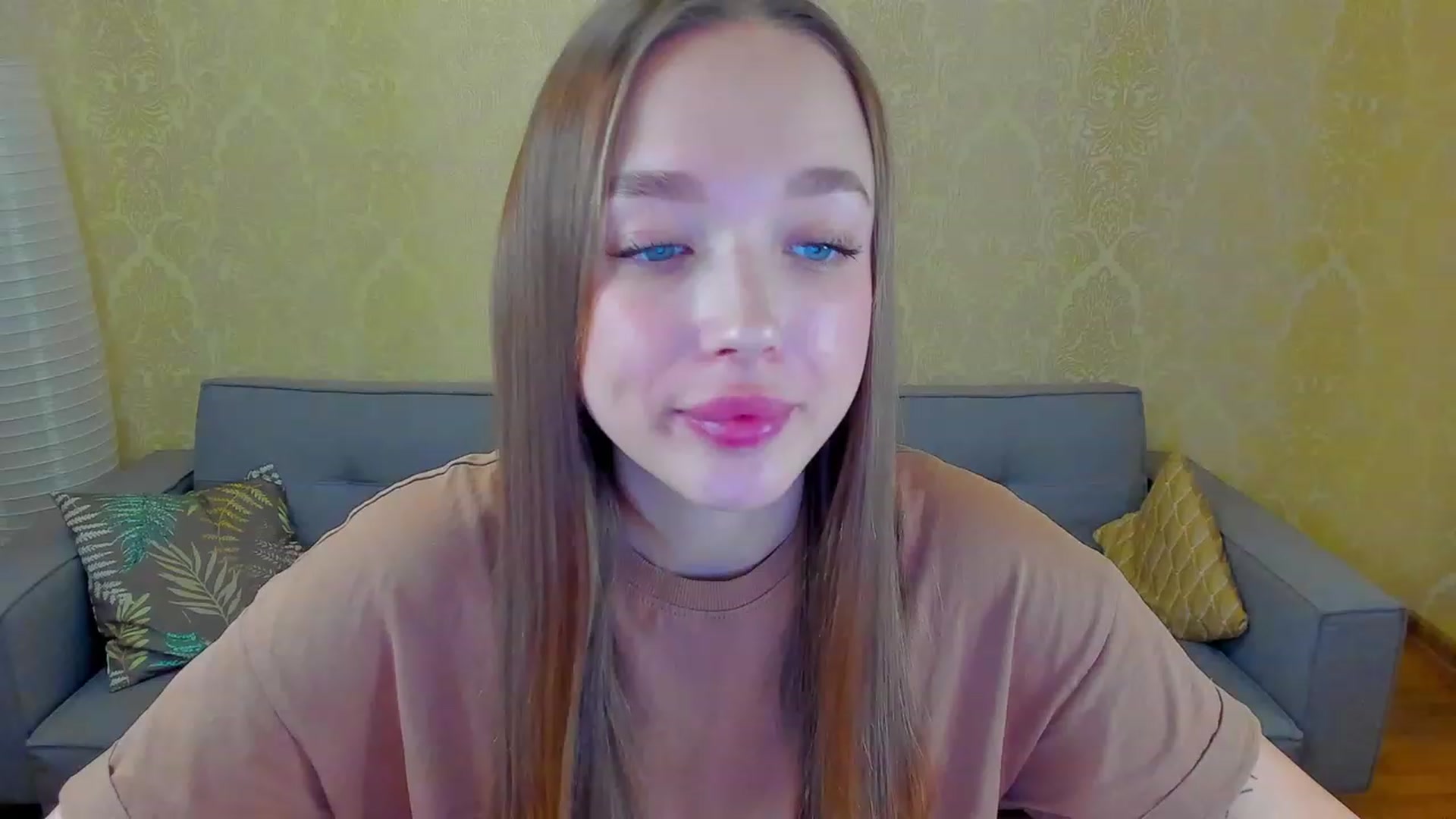 Gallery image thumbnail from Crafty_Love's myfreecams stream on, 02/11/2023, 10:11 image 20 of 20