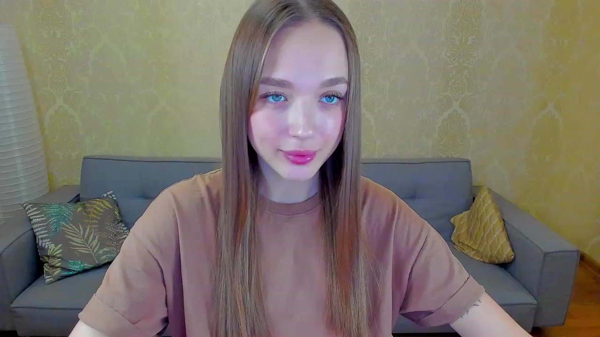 Gallery image thumbnail from Crafty_Love's myfreecams stream on, 02/11/2023, 10:11 image 16 of 20