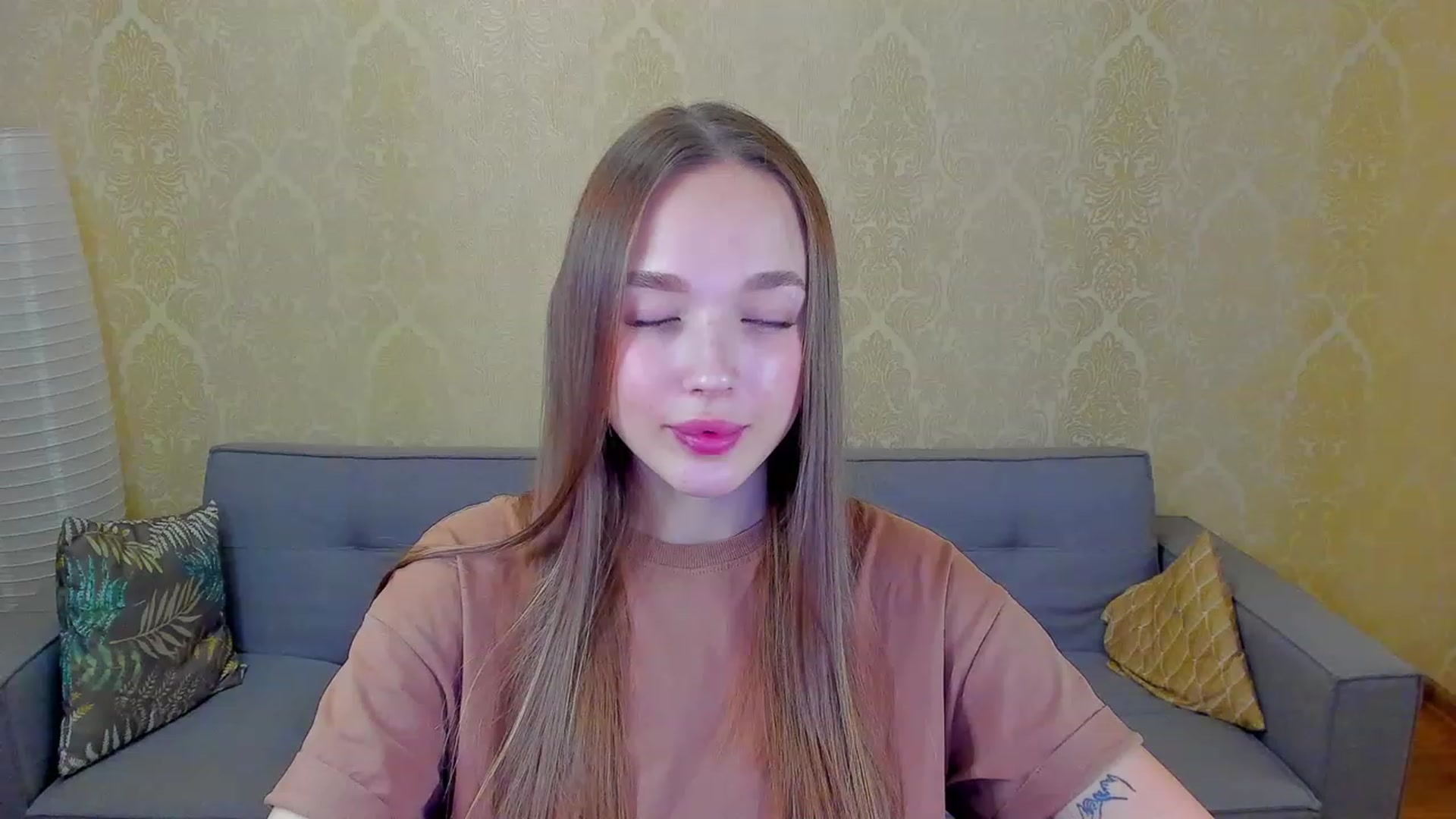 Gallery image thumbnail from Crafty_Love's myfreecams stream on, 02/11/2023, 14:01 image 13 of 20