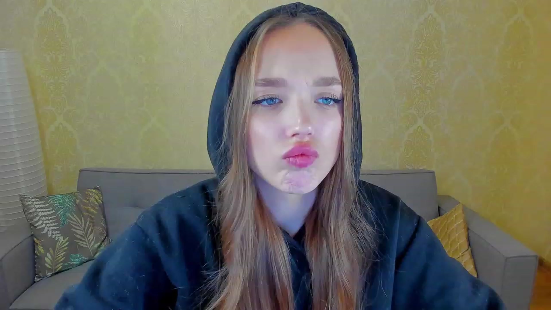 Gallery image thumbnail from Crafty_Love's myfreecams stream on, 02/13/2023, 10:49 image 15 of 20