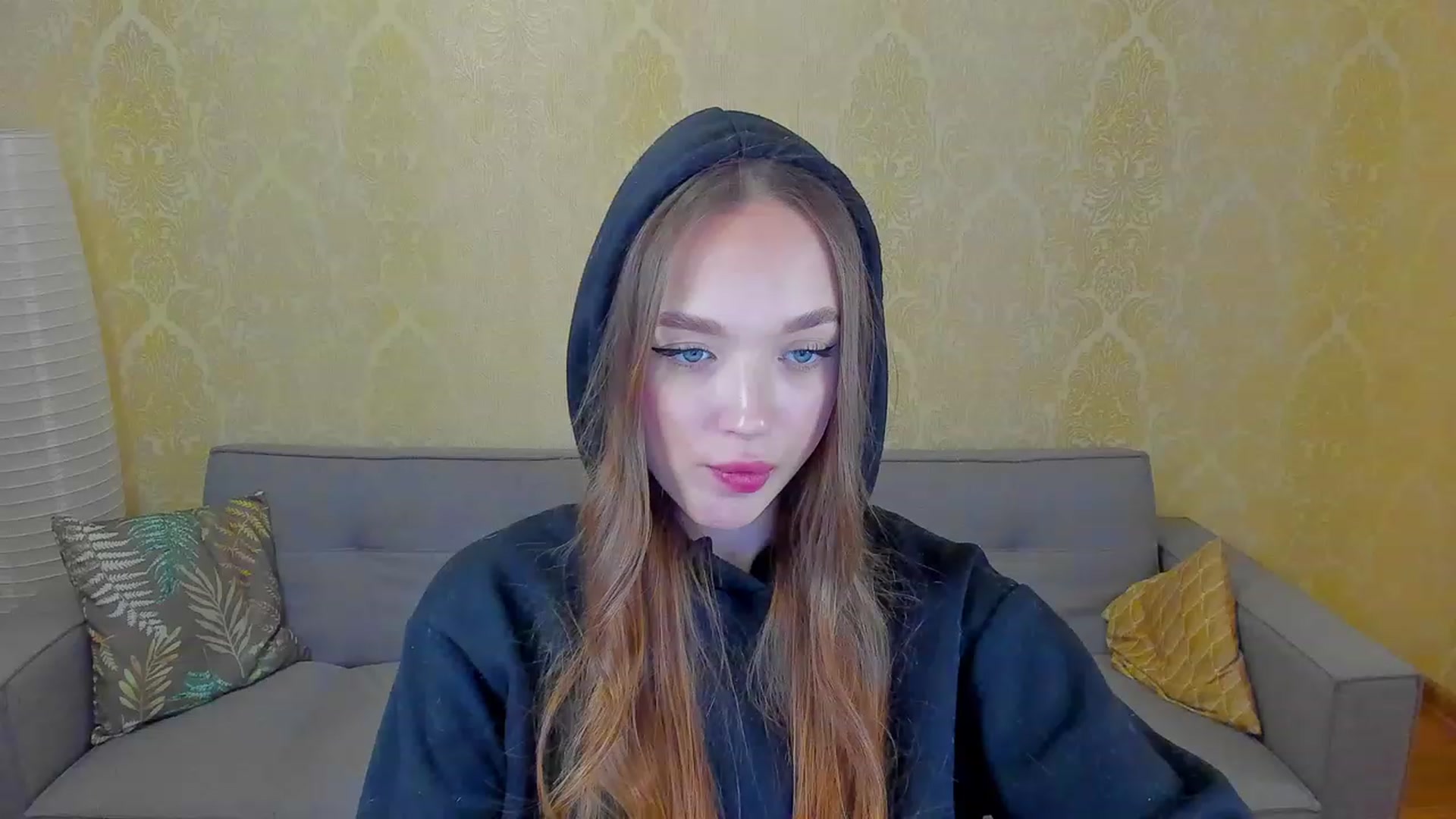 Gallery image thumbnail from Crafty_Love's myfreecams stream on, 02/13/2023, 10:49 image 8 of 20
