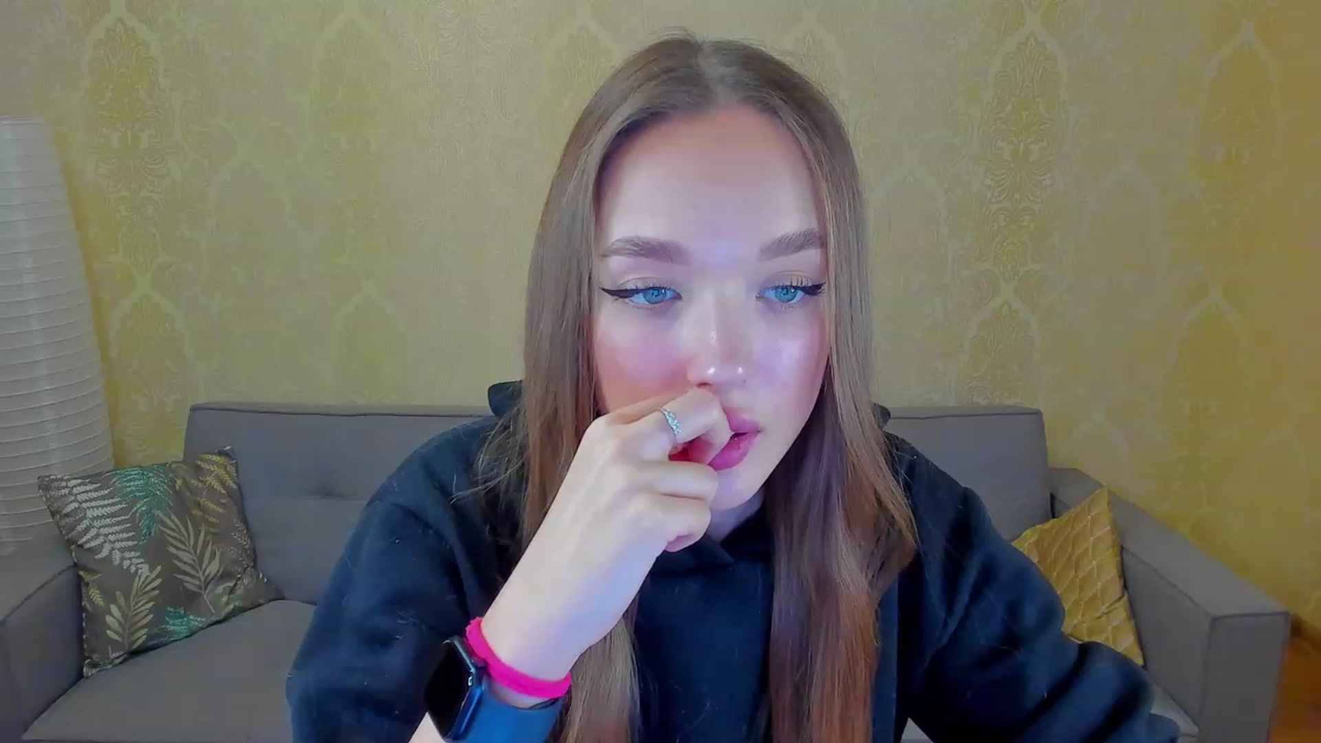 Gallery image thumbnail from Crafty_Love's myfreecams stream on, 02/13/2023, 12:43 image 19 of 20