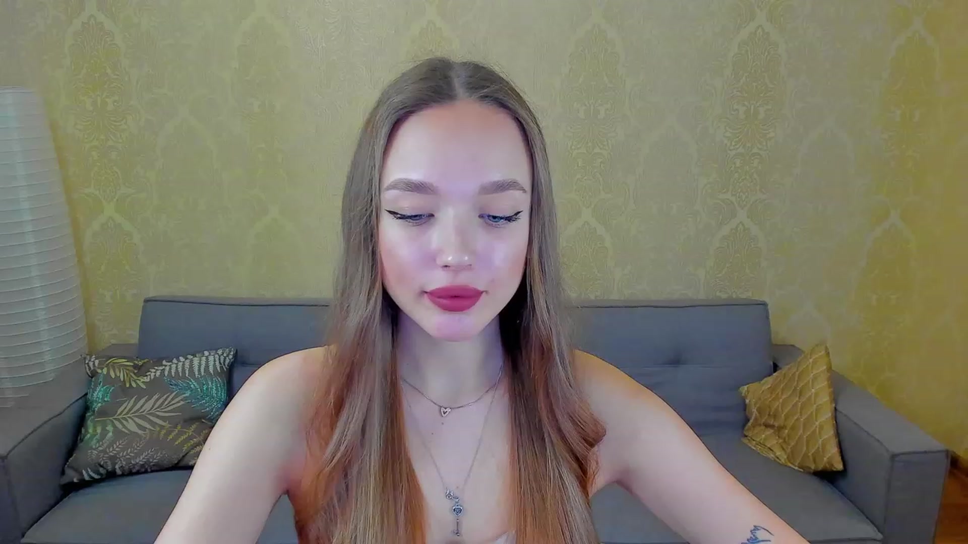 Gallery image thumbnail from Crafty_Love's myfreecams stream on, 02/15/2023, 12:08 image 4 of 20