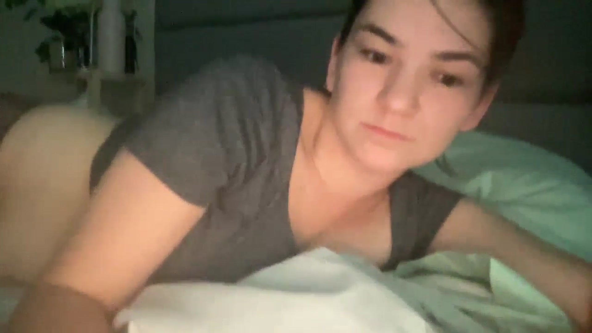 Gallery image thumbnail from Cranberry's myfreecams stream on, 10/06/2024, 22:17 image 6 of 20