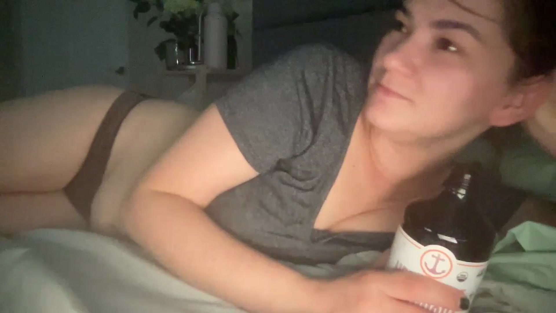 Gallery image thumbnail from Cranberry's myfreecams stream on, 10/06/2024, 22:17 image 19 of 20