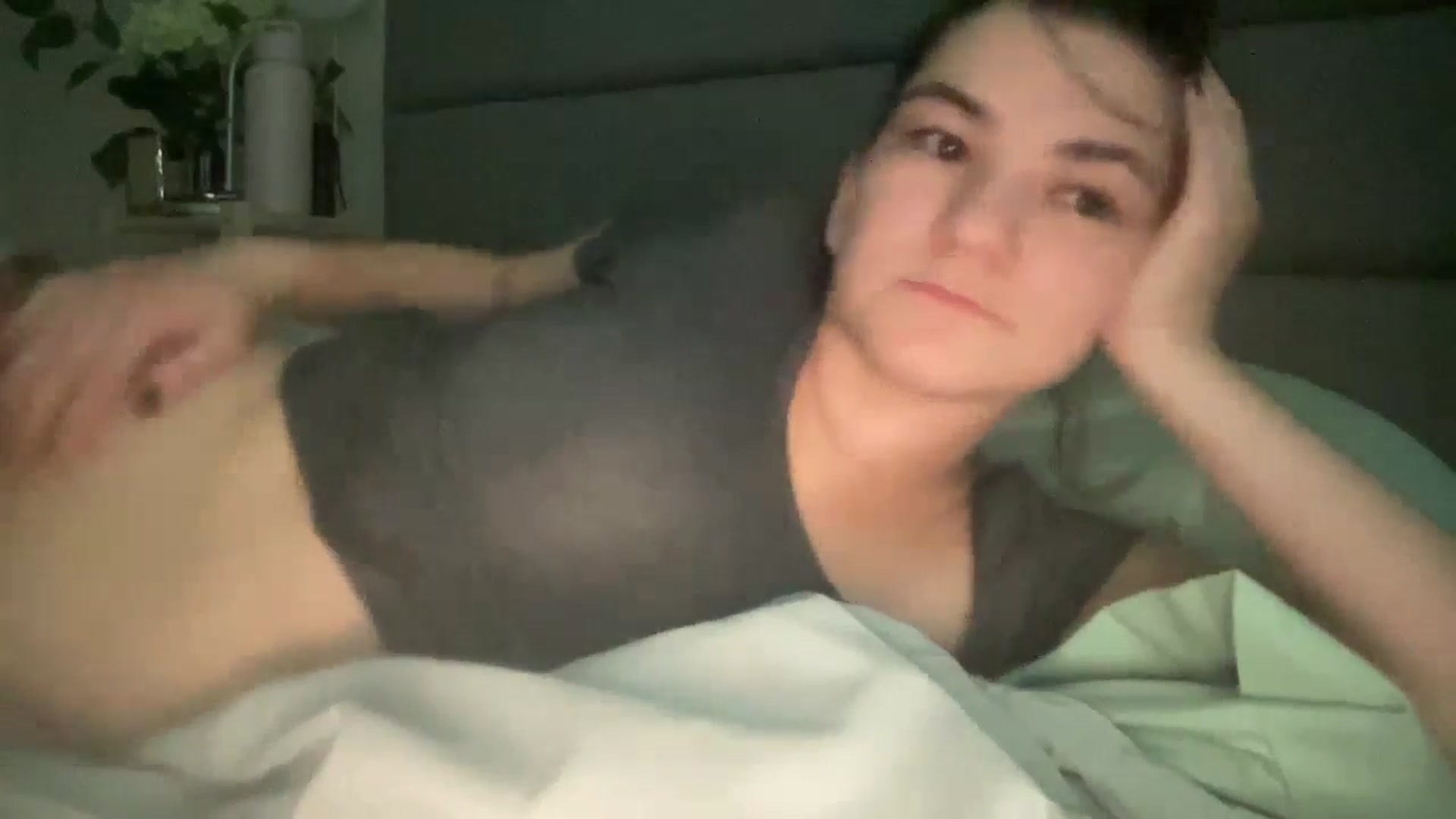 Gallery image thumbnail from Cranberry's myfreecams stream on, 10/06/2024, 22:17 image 7 of 20