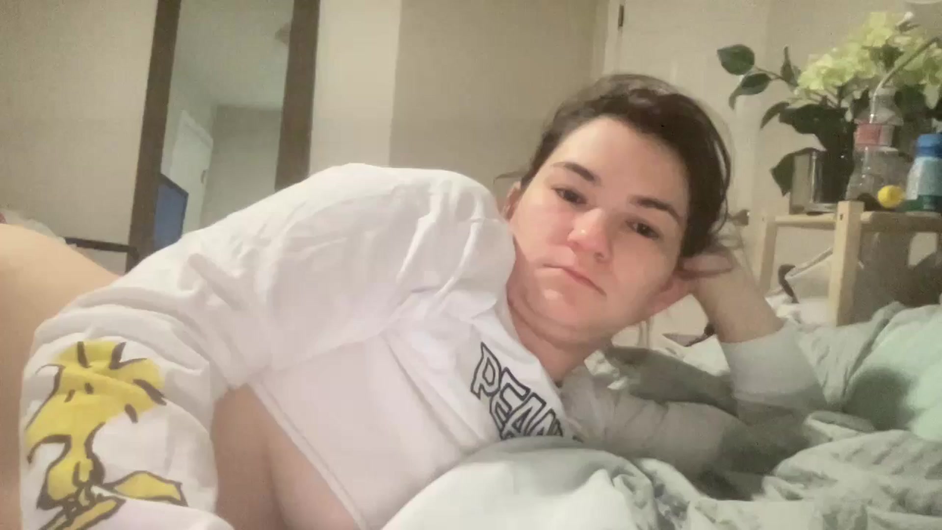 Gallery image thumbnail from Cranberry's myfreecams stream on, 10/07/2024, 14:30 image 19 of 20