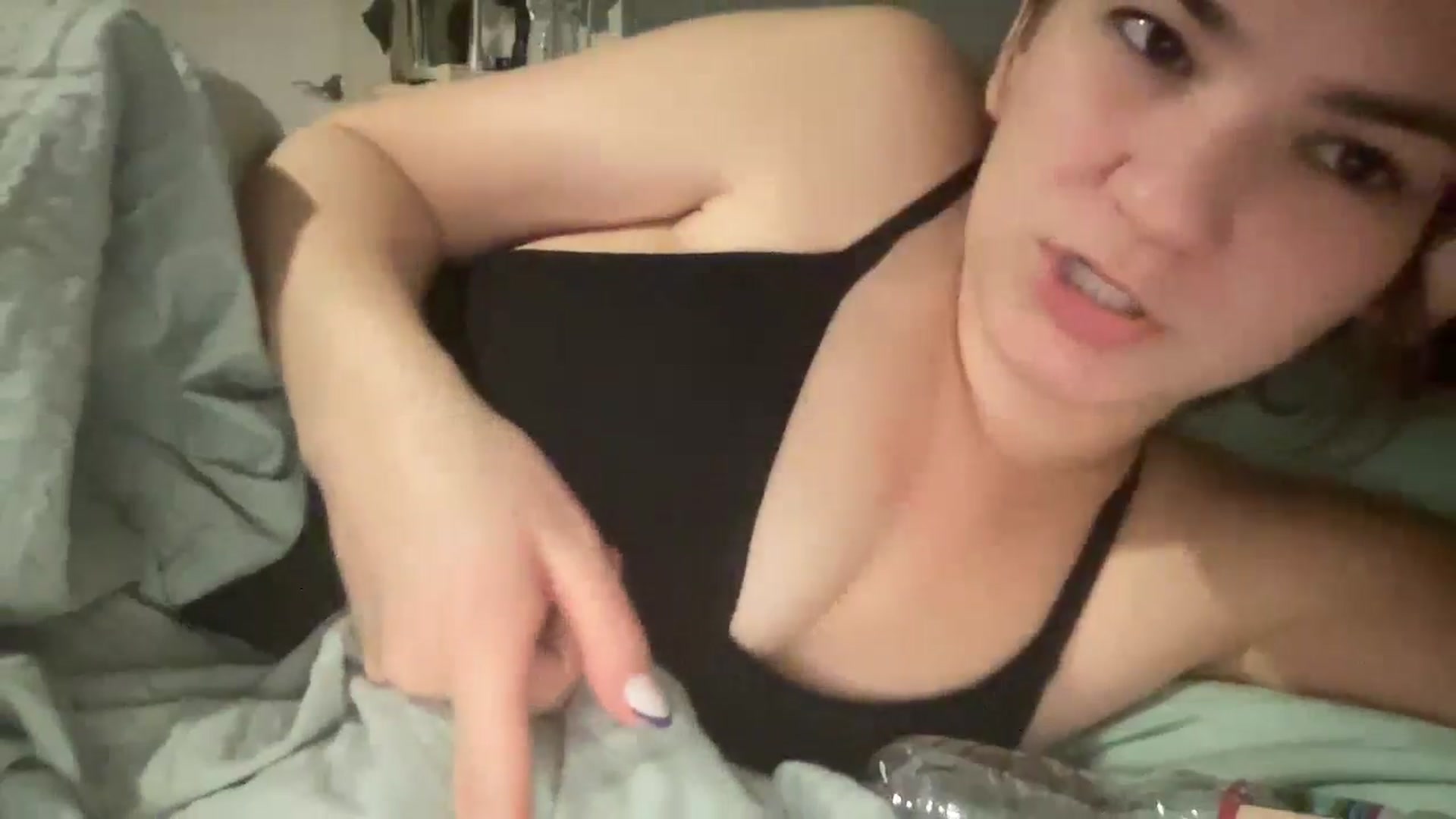 Gallery image thumbnail from Cranberry's myfreecams stream on, 10/18/2024, 09:37 image 10 of 20
