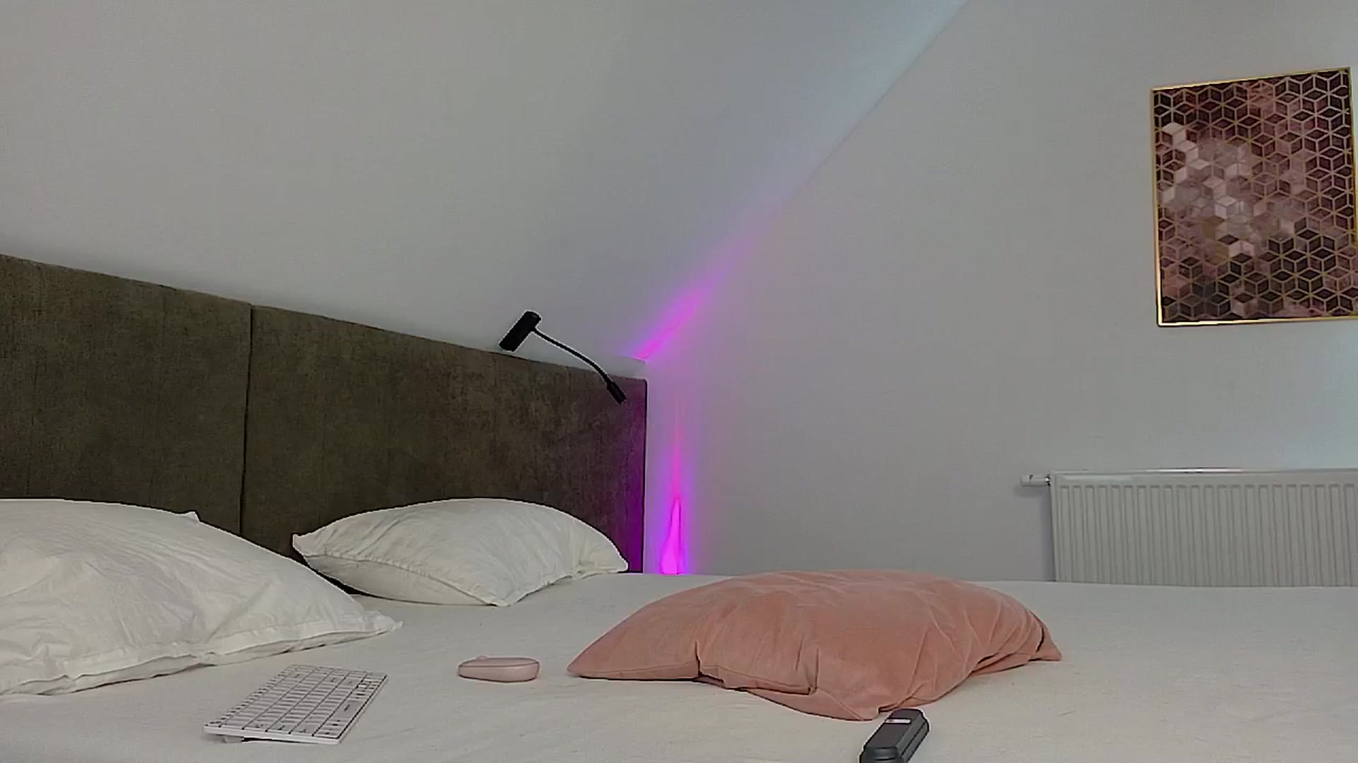Gallery image thumbnail from Cranberrye1's myfreecams stream on, 11/25/2025, 11:29 image 12 of 20