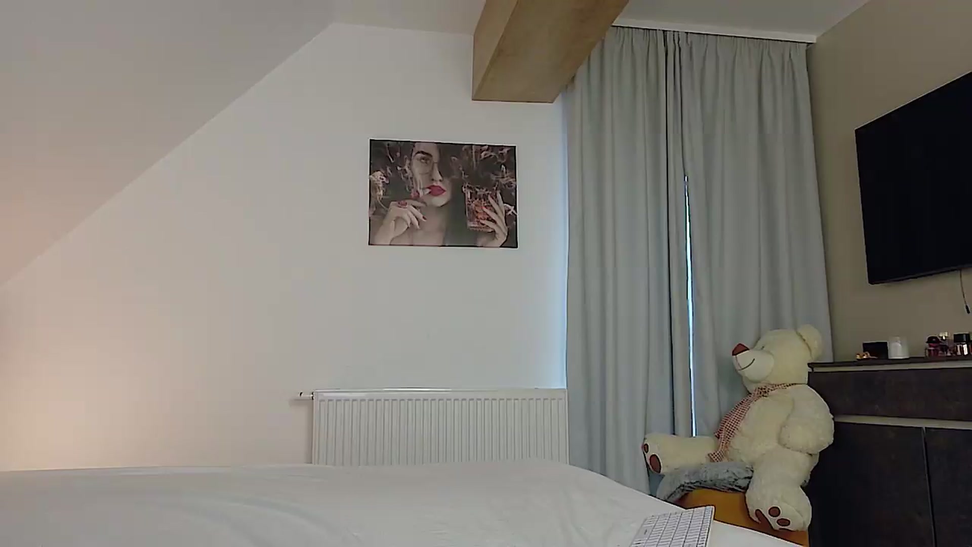Gallery image thumbnail from Cranberrye1's myfreecams stream on, 07/16/2026, 18:58 image 2 of 20