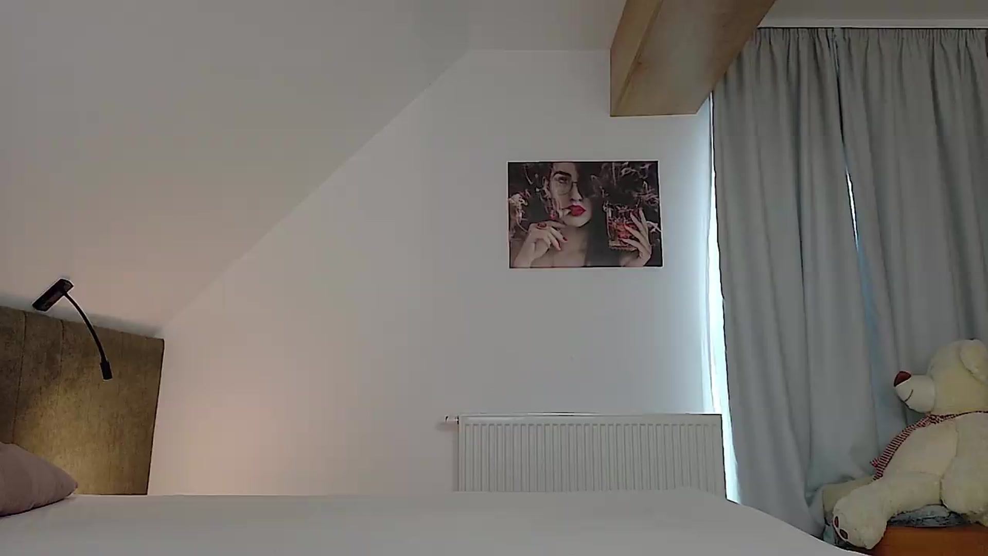 Gallery image thumbnail from Cranberrye1's myfreecams stream on, 07/20/2026, 18:23 image 1 of 20
