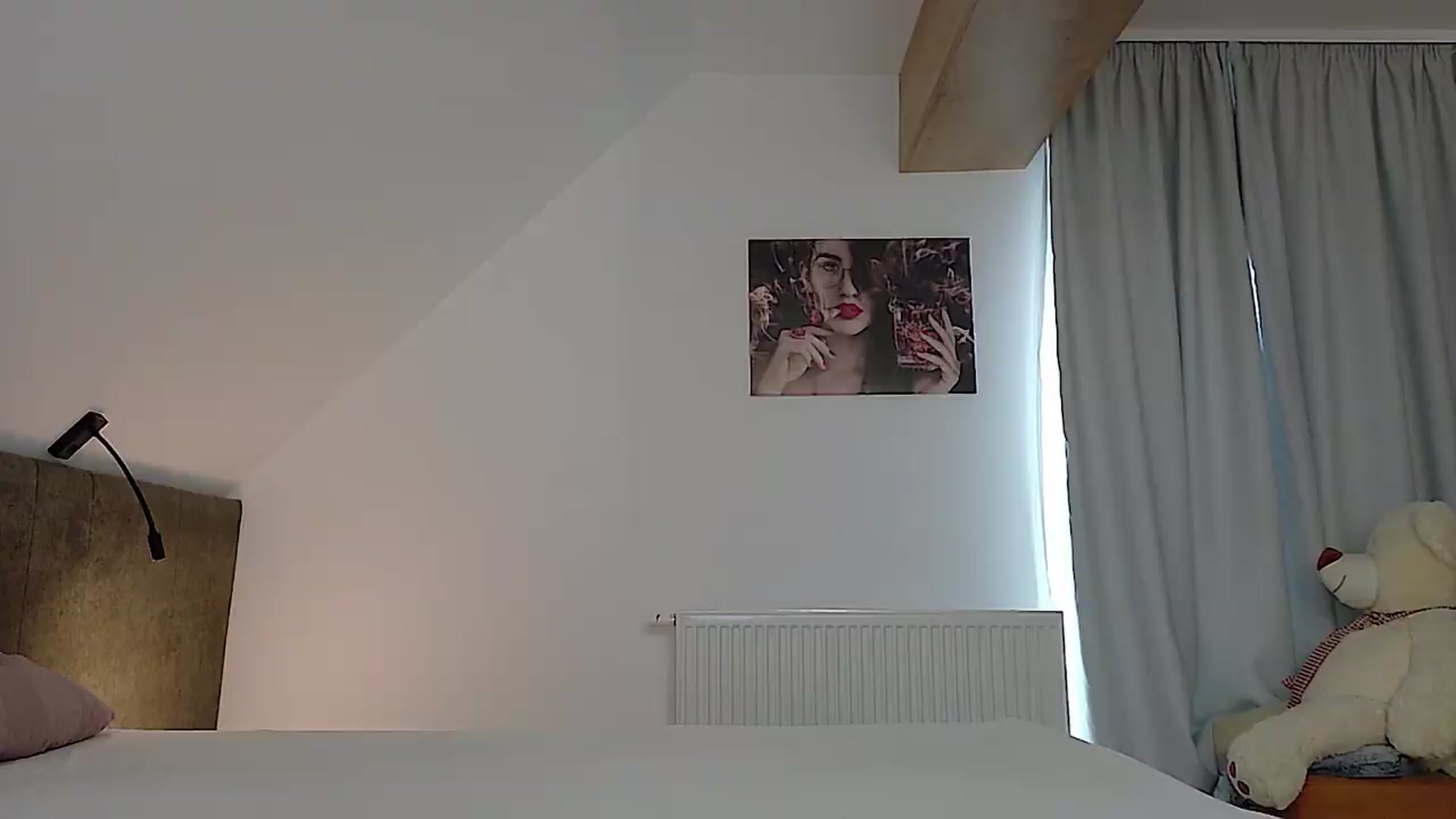 Gallery image thumbnail from Cranberrye1's myfreecams stream on, 07/20/2026, 18:23 image 4 of 20