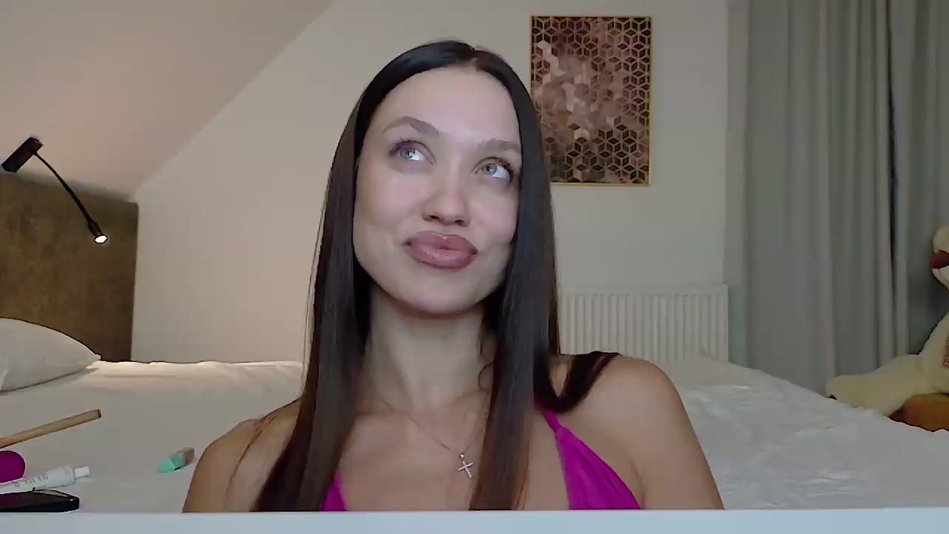 Gallery image thumbnail from Cranberrye1's myfreecams stream on, 07/26/2026, 23:00 image 20 of 20