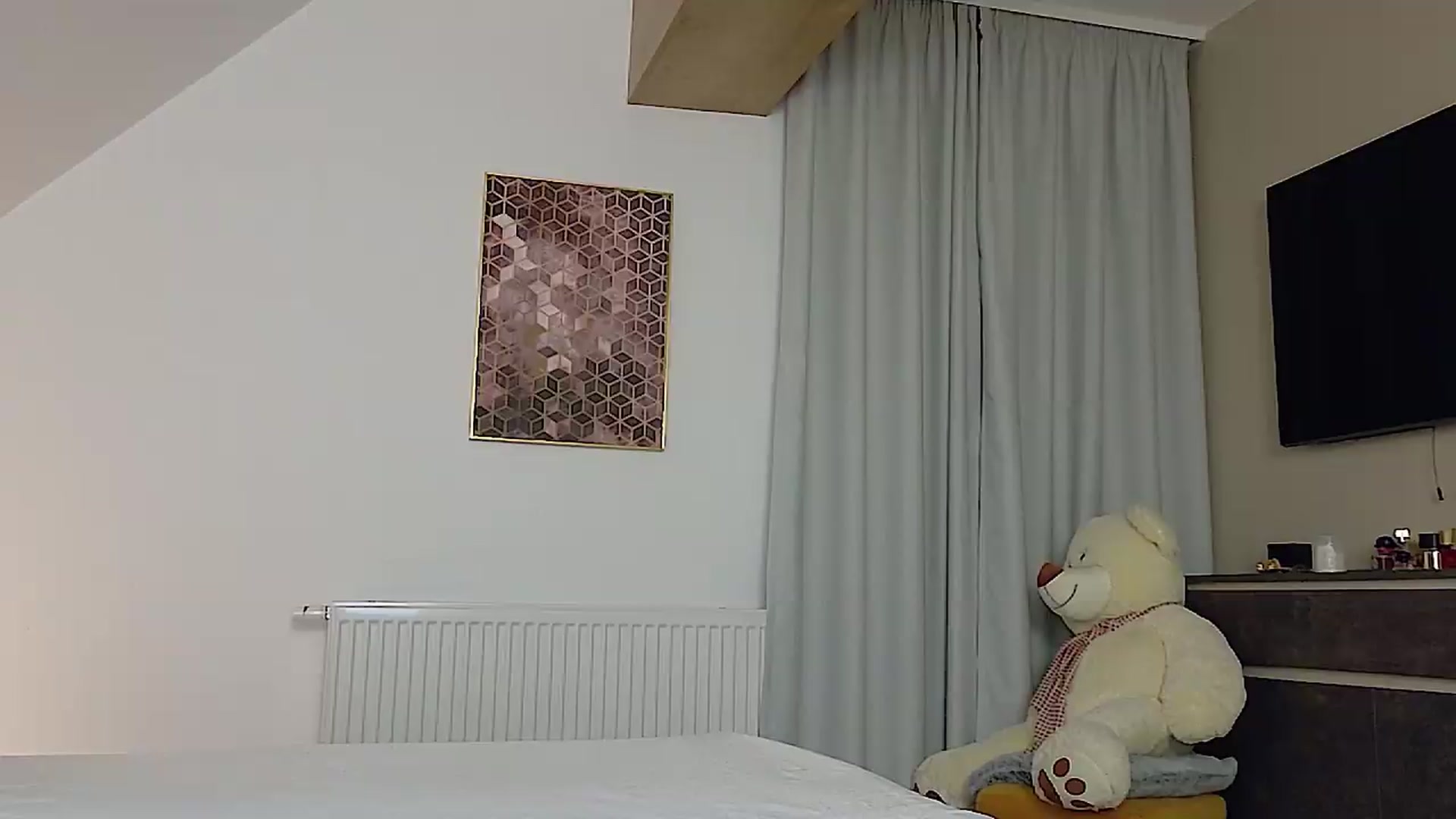 Gallery image thumbnail from Cranberrye1's myfreecams stream on, 08/05/2026, 20:33 image 6 of 20