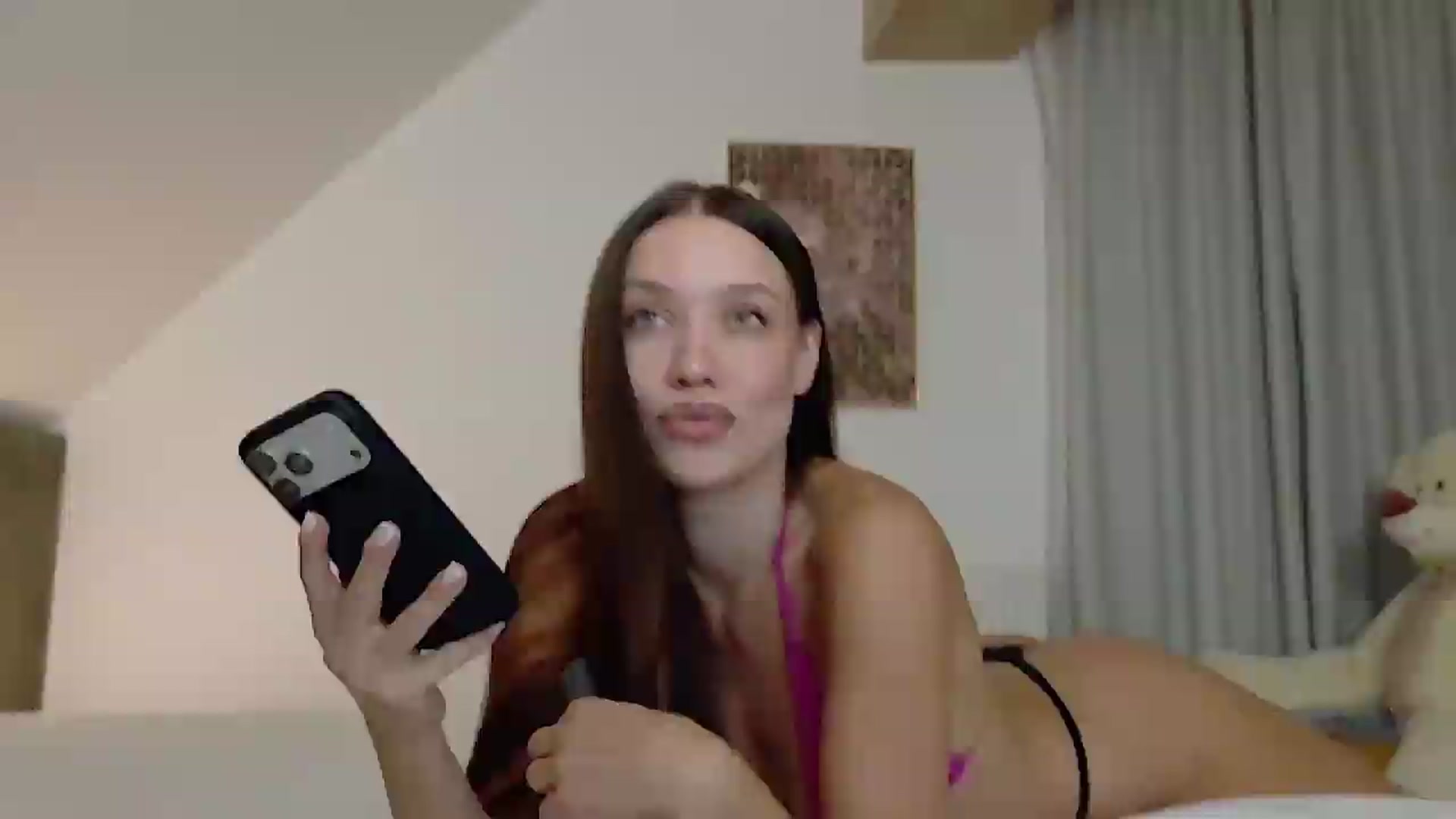 Gallery image thumbnail from Cranberrye1's myfreecams stream on, 08/07/2026, 18:15 image 20 of 20