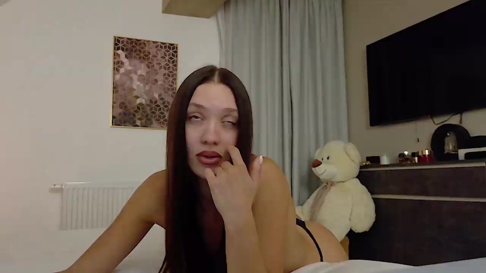 Gallery image thumbnail from Cranberrye1's myfreecams stream on, 08/07/2026, 19:40 image 6 of 20