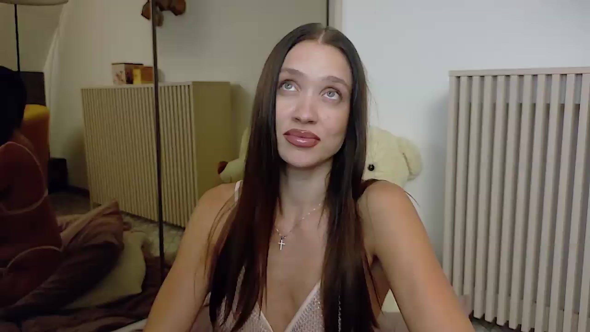 Gallery image thumbnail from Cranberrye1's myfreecams stream on, 08/18/2026, 18:36 image 20 of 20