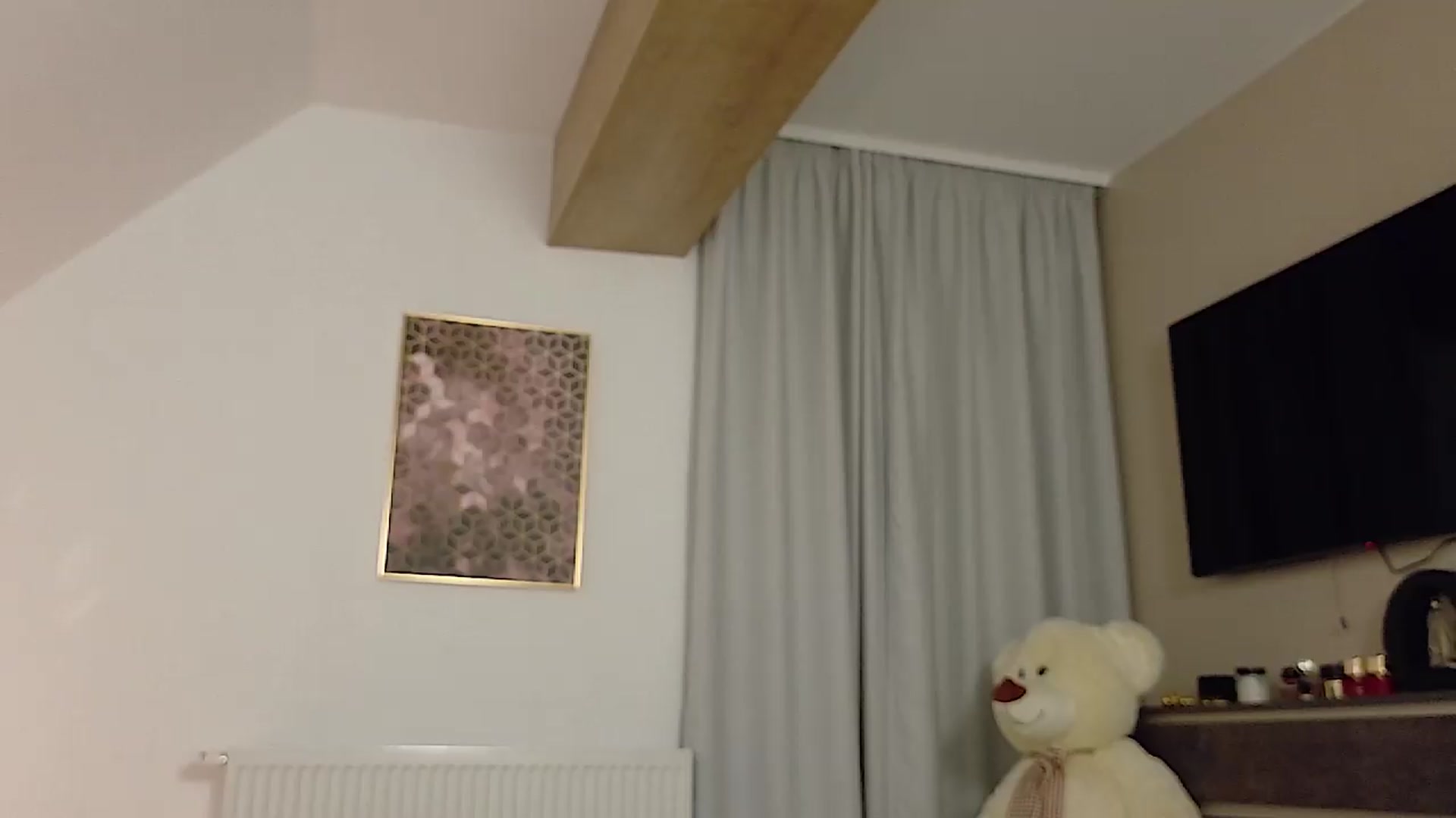 Gallery image thumbnail from Cranberrye1's myfreecams stream on, 09/04/2026, 19:10 image 9 of 20