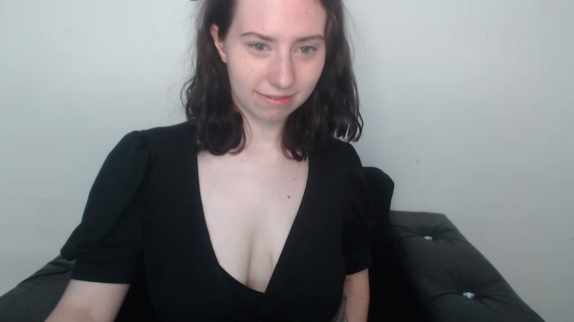 Gallery image thumbnail from Cranky_cherry's myfreecams stream on, 08/17/2023, 08:50 image 18 of 20