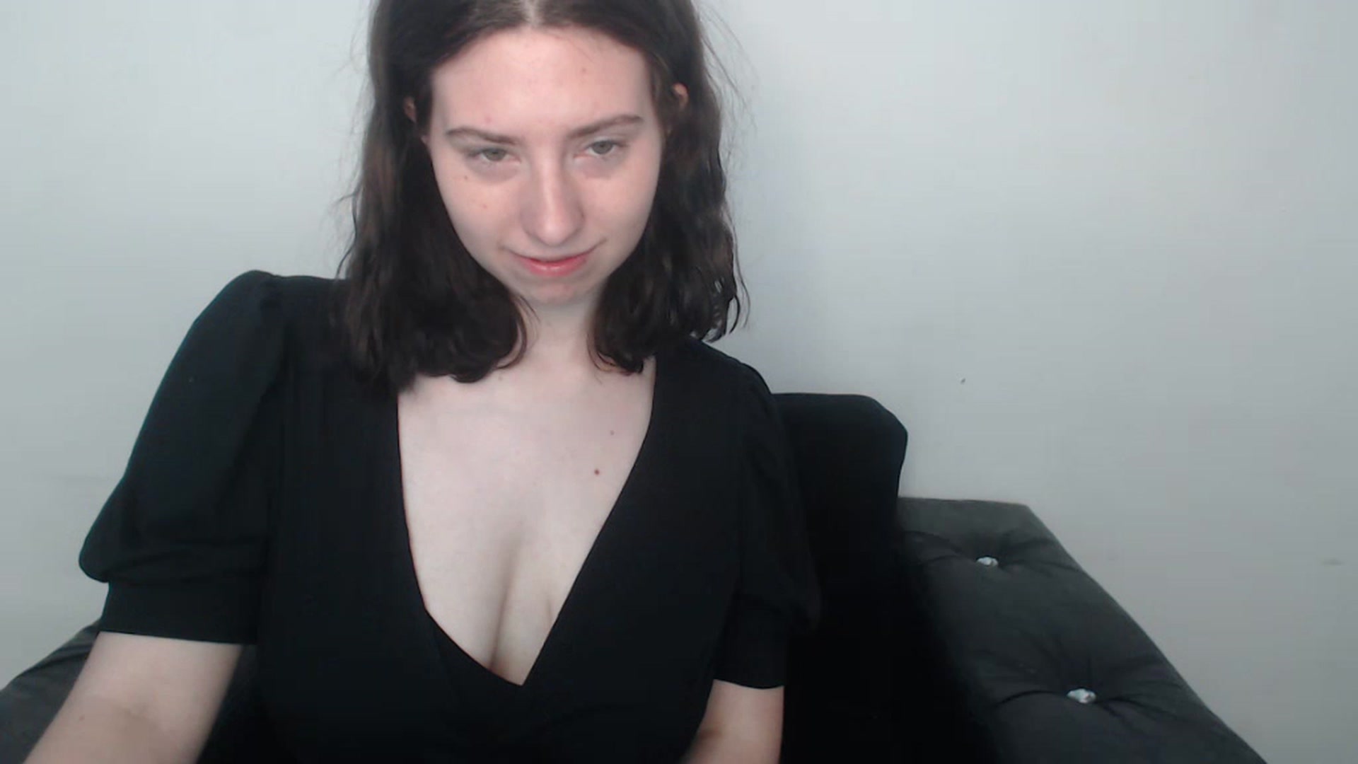 Gallery image thumbnail from Cranky_cherry's myfreecams stream on, 08/17/2023, 08:50 image 19 of 20