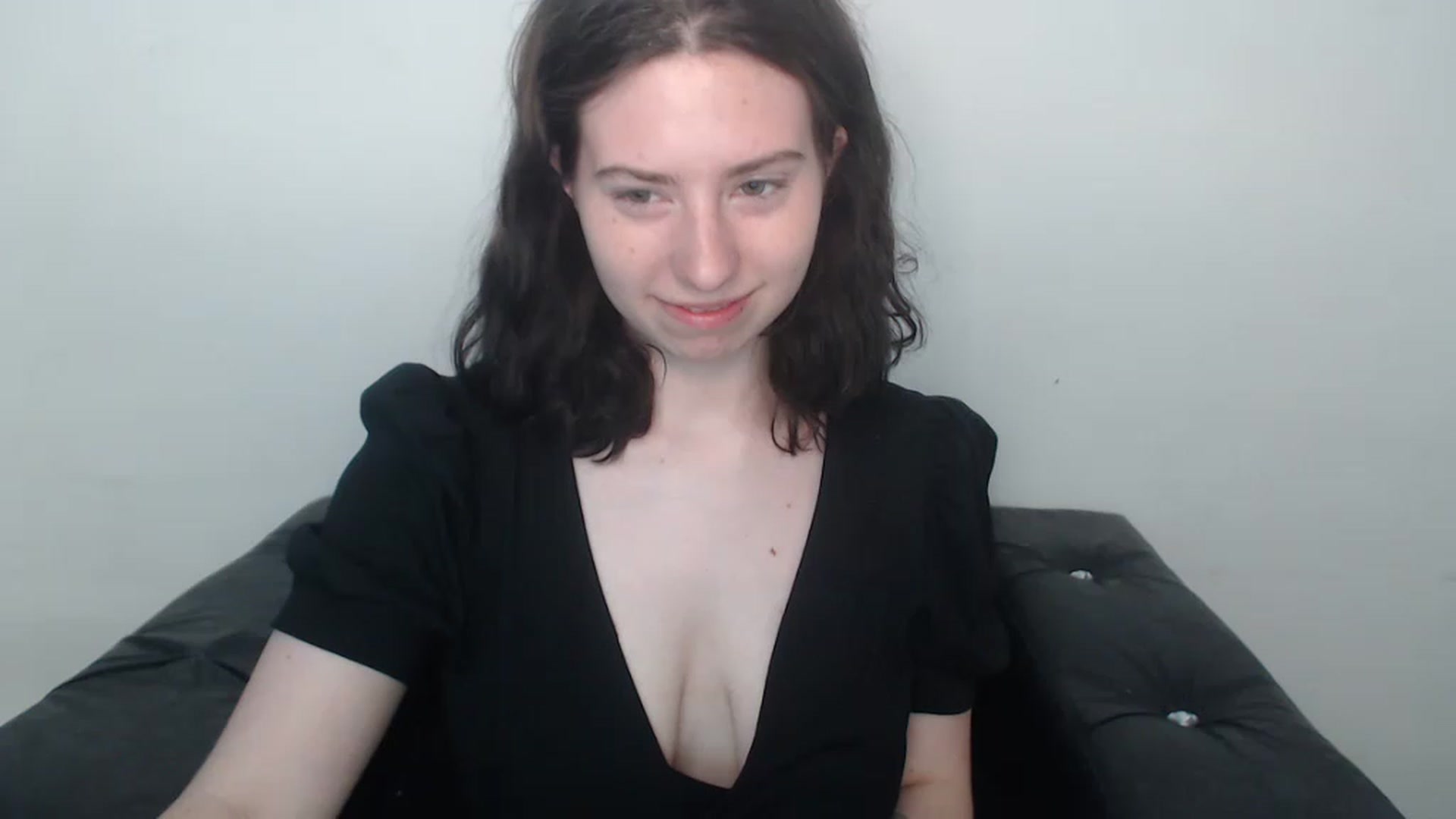 Gallery image thumbnail from Cranky_cherry's myfreecams stream on, 08/17/2023, 08:50 image 7 of 20