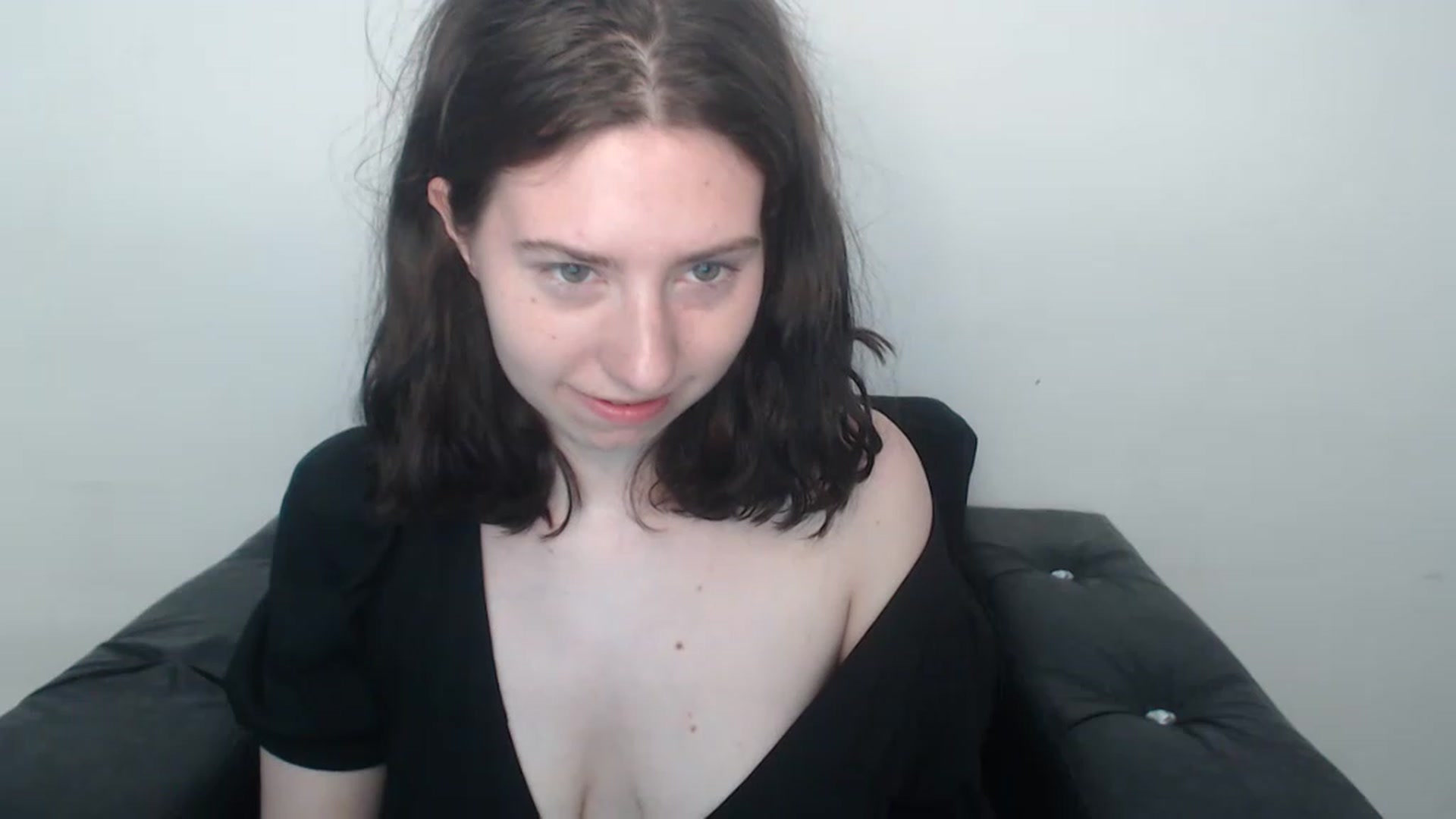 Gallery image thumbnail from Cranky_cherry's myfreecams stream on, 08/17/2023, 09:47 image 19 of 20