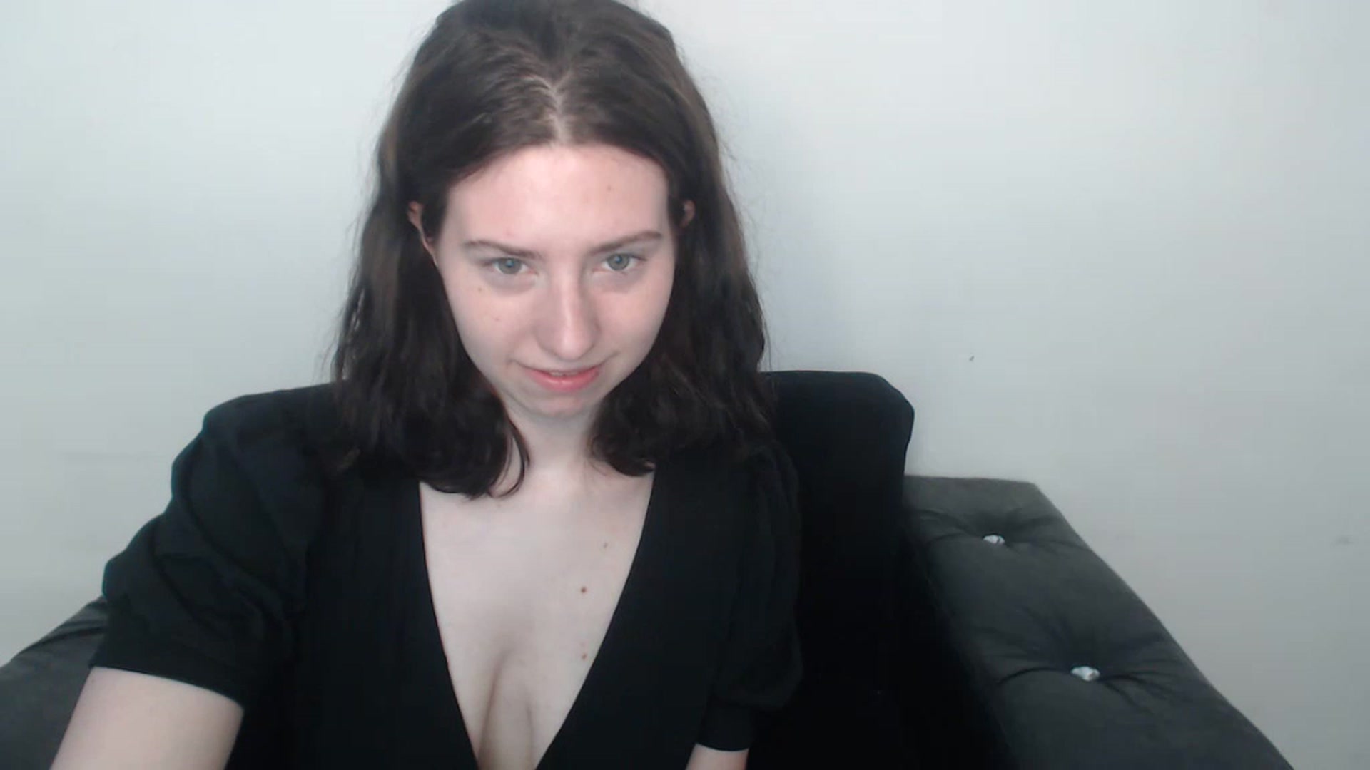 Gallery image thumbnail from Cranky_cherry's myfreecams stream on, 08/17/2023, 09:47 image 6 of 20