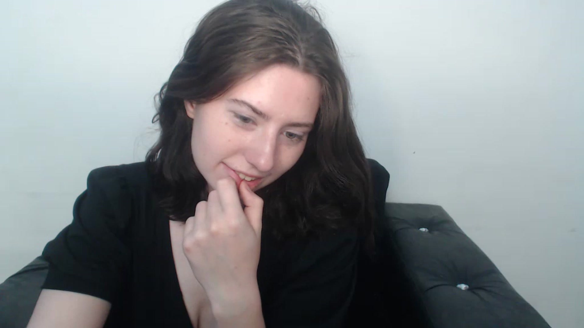 Gallery image thumbnail from Cranky_cherry's myfreecams stream on, 08/17/2023, 09:47 image 4 of 20