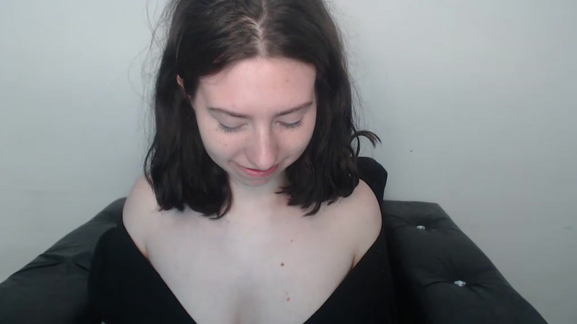 Gallery image thumbnail from Cranky_cherry's myfreecams stream on, 08/17/2023, 09:47 image 20 of 20