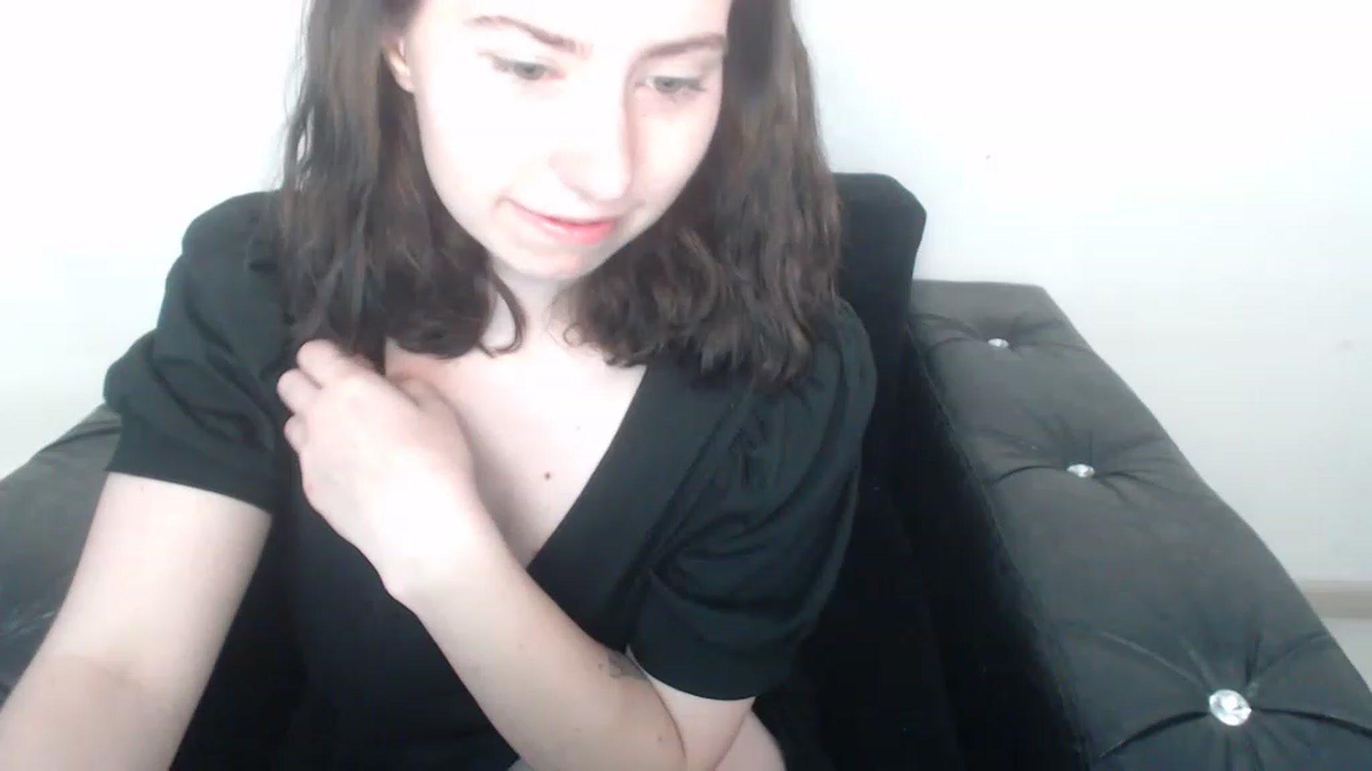 Gallery image thumbnail from Cranky_cherry's myfreecams stream on, 08/17/2023, 09:47 image 8 of 20
