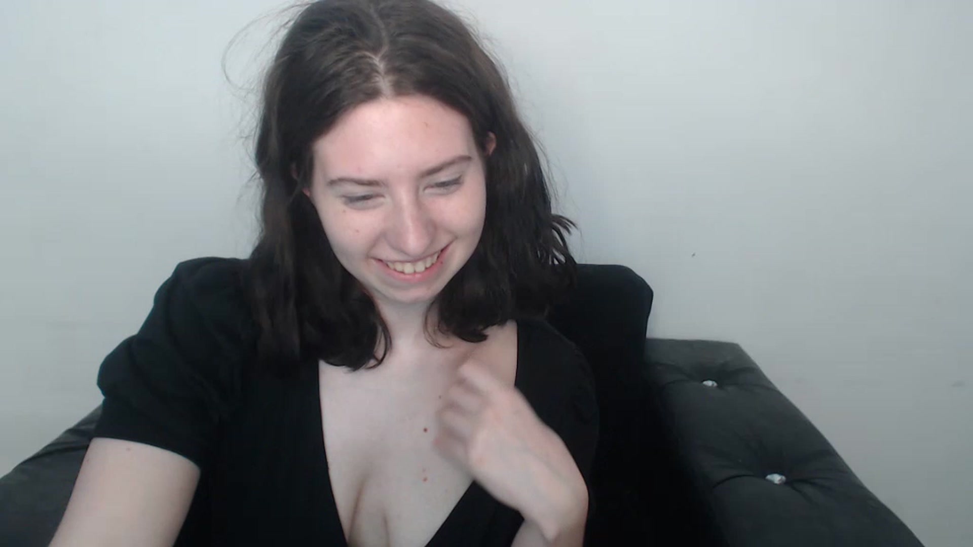 Gallery image thumbnail from Cranky_cherry's myfreecams stream on, 08/17/2023, 09:47 image 17 of 20