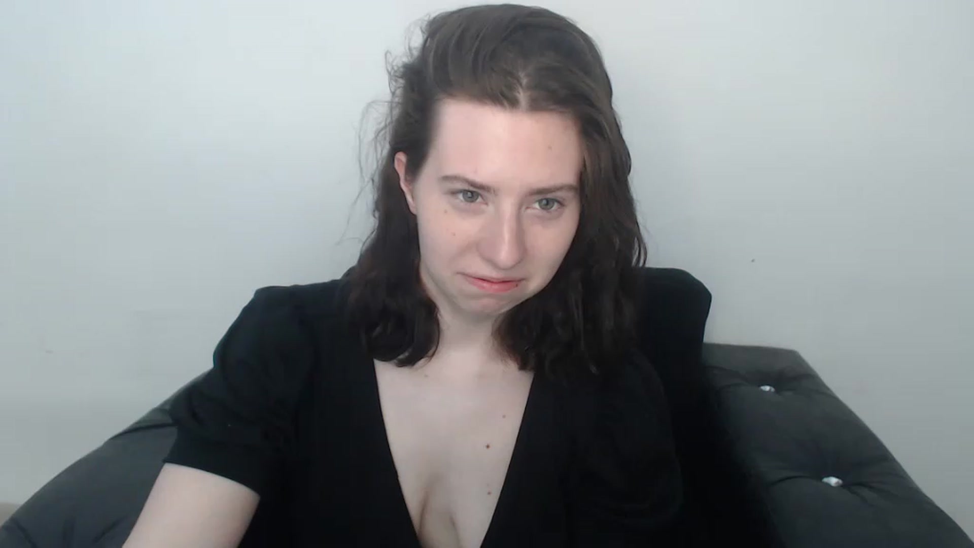 Gallery image thumbnail from Cranky_cherry's myfreecams stream on, 08/17/2023, 11:19 image 2 of 20