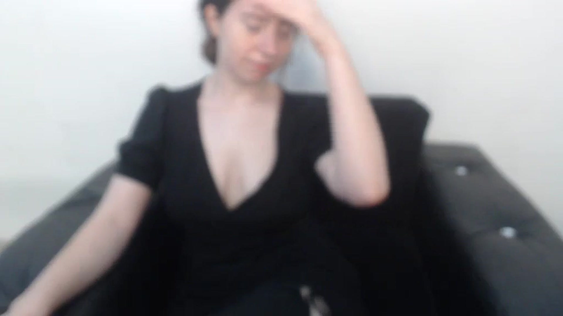 Gallery image thumbnail from Cranky_cherry's myfreecams stream on, 08/21/2023, 11:25 image 15 of 20