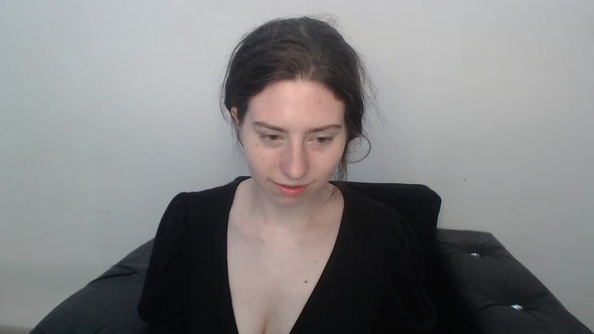 Gallery image thumbnail from Cranky_cherry's myfreecams stream on, 08/21/2023, 11:25 image 6 of 20