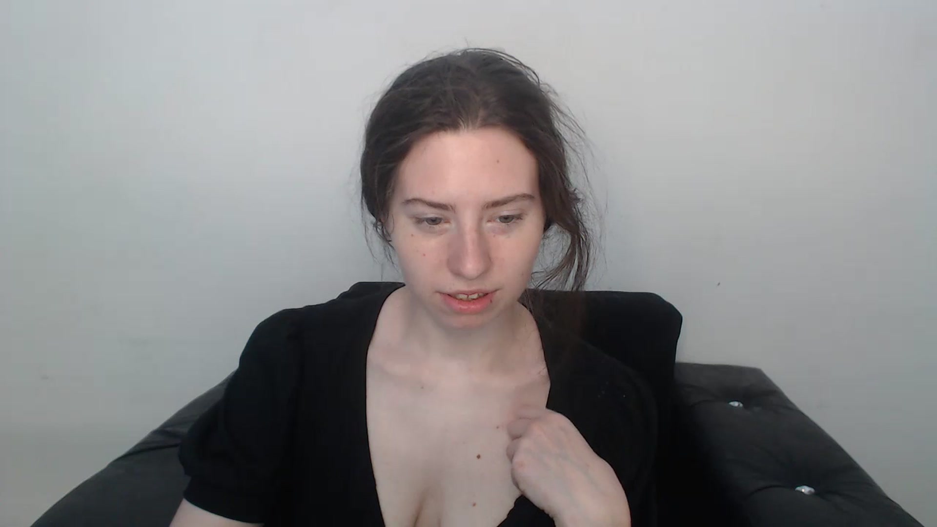 Gallery image thumbnail from Cranky_cherry's myfreecams stream on, 08/21/2023, 12:47 image 17 of 20