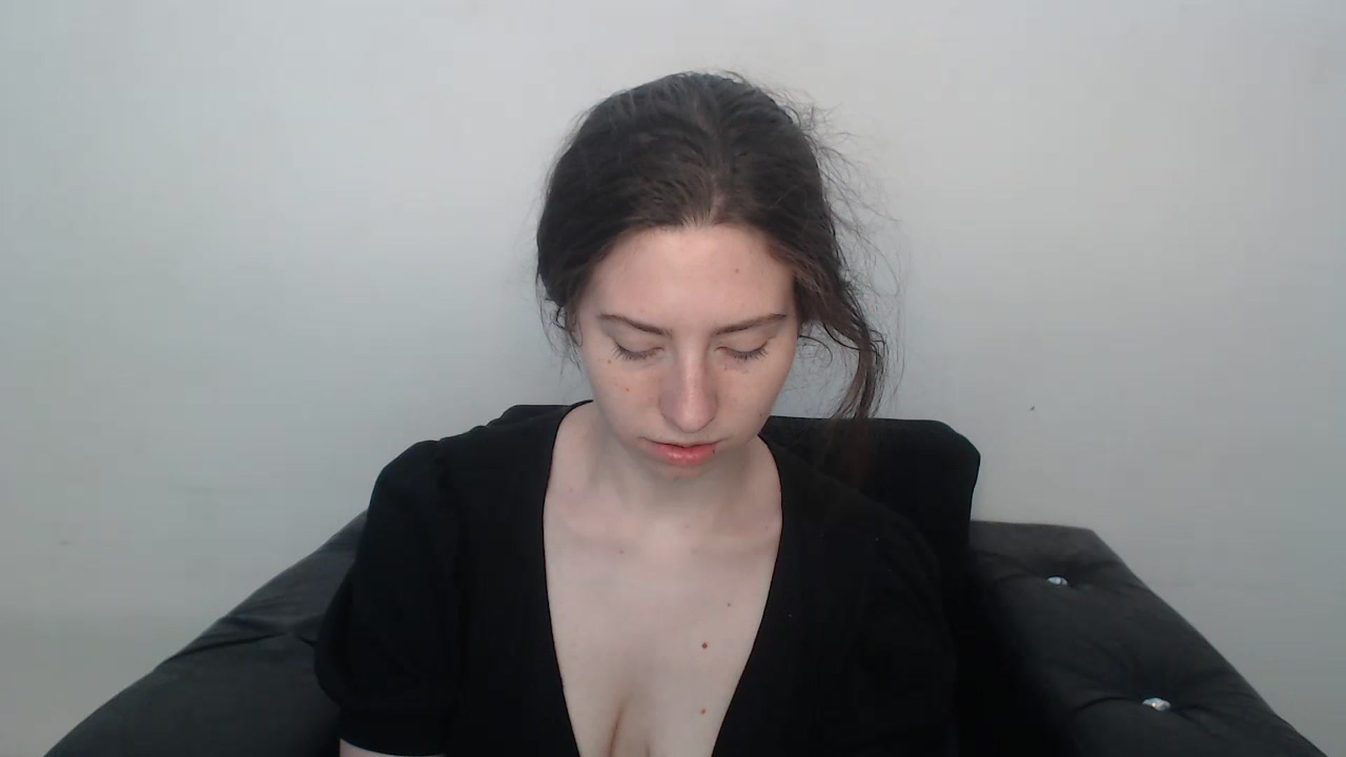 Gallery image thumbnail from Cranky_cherry's myfreecams stream on, 08/21/2023, 12:47 image 8 of 20