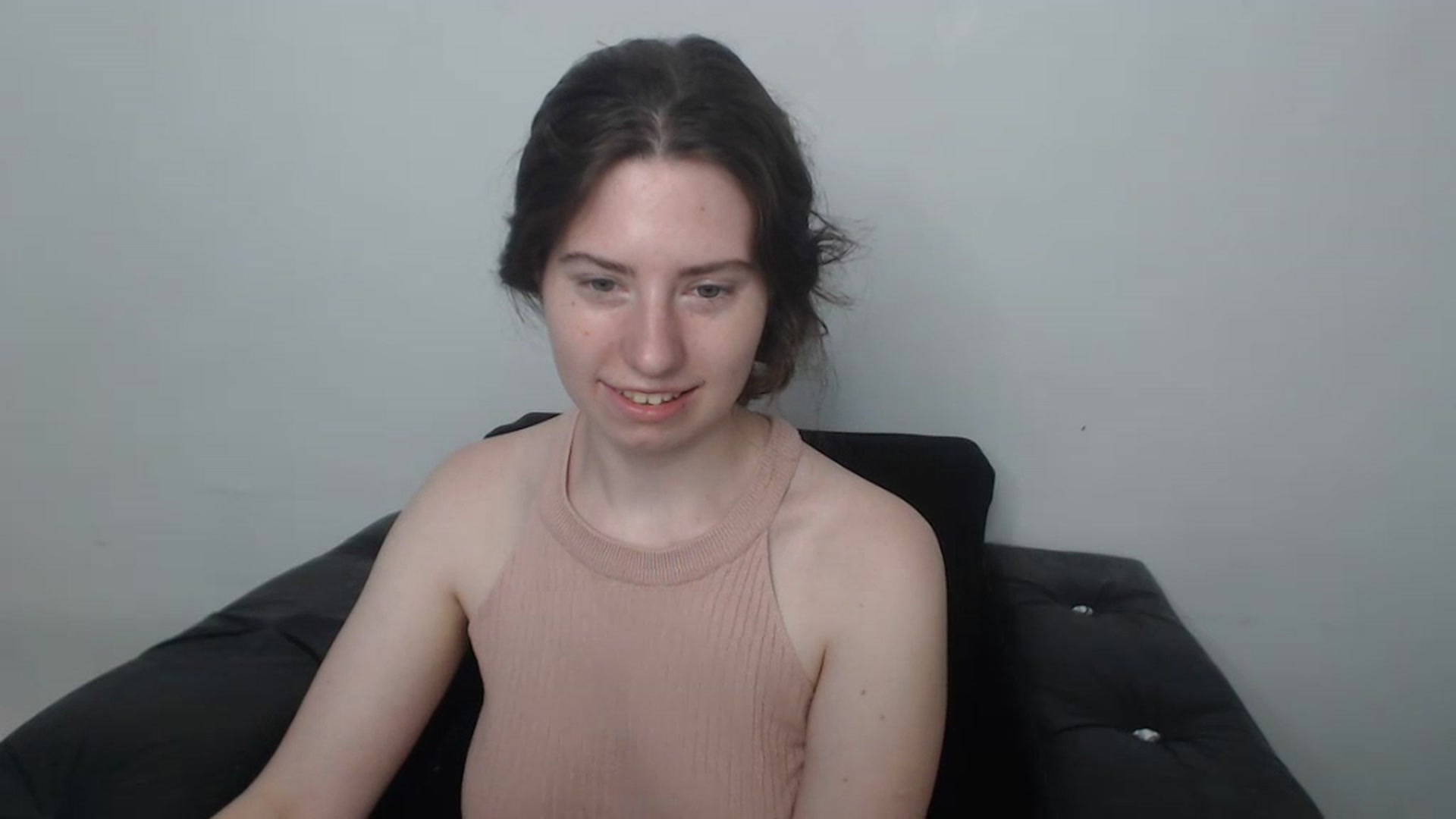 Gallery image thumbnail from Cranky_cherry's myfreecams stream on, 08/27/2023, 11:38 image 9 of 20