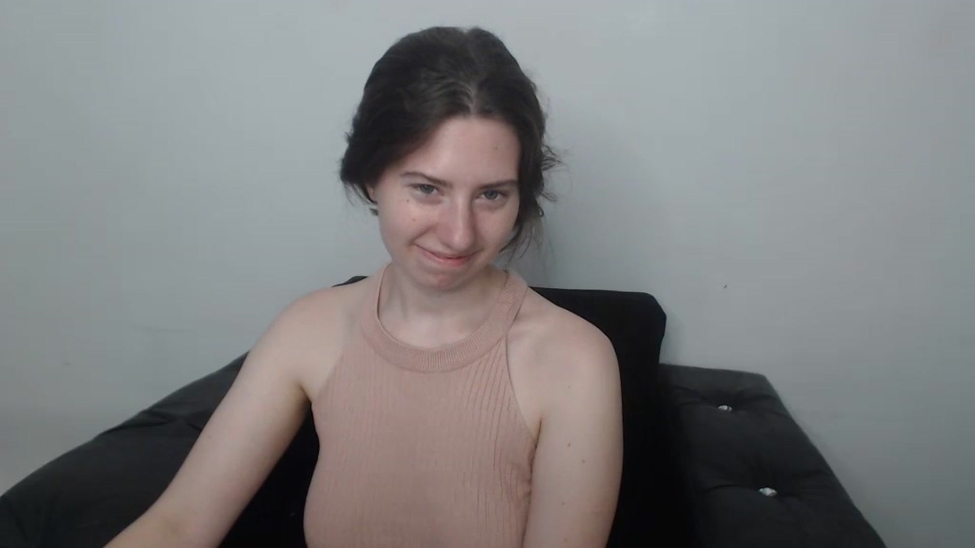 Gallery image thumbnail from Cranky_cherry's myfreecams stream on, 08/27/2023, 11:38 image 10 of 20