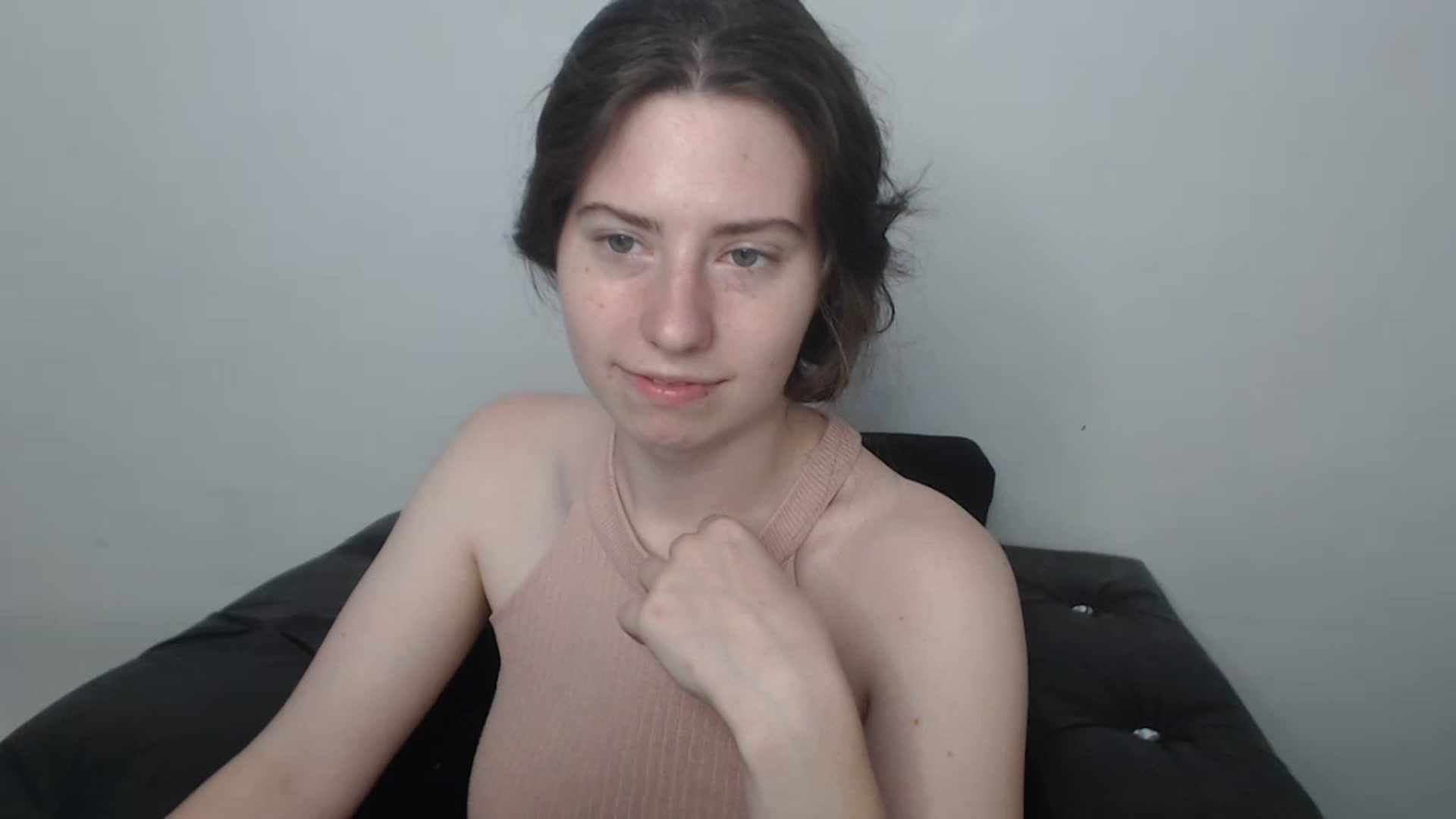 Gallery image thumbnail from Cranky_cherry's myfreecams stream on, 08/27/2023, 11:38 image 7 of 20