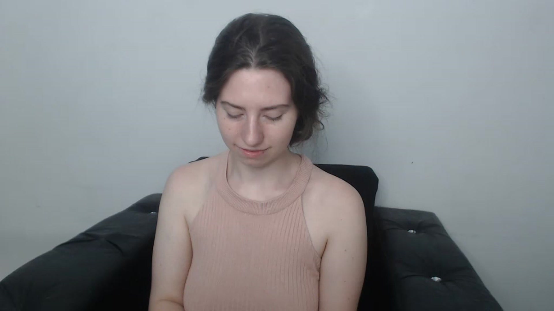 Gallery image thumbnail from Cranky_cherry's myfreecams stream on, 08/27/2023, 11:38 image 14 of 20