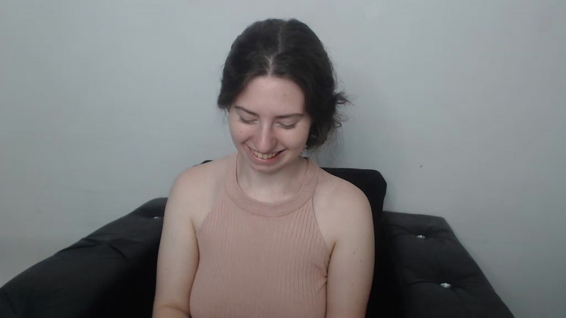 Gallery image thumbnail from Cranky_cherry's myfreecams stream on, 08/27/2023, 11:38 image 12 of 20