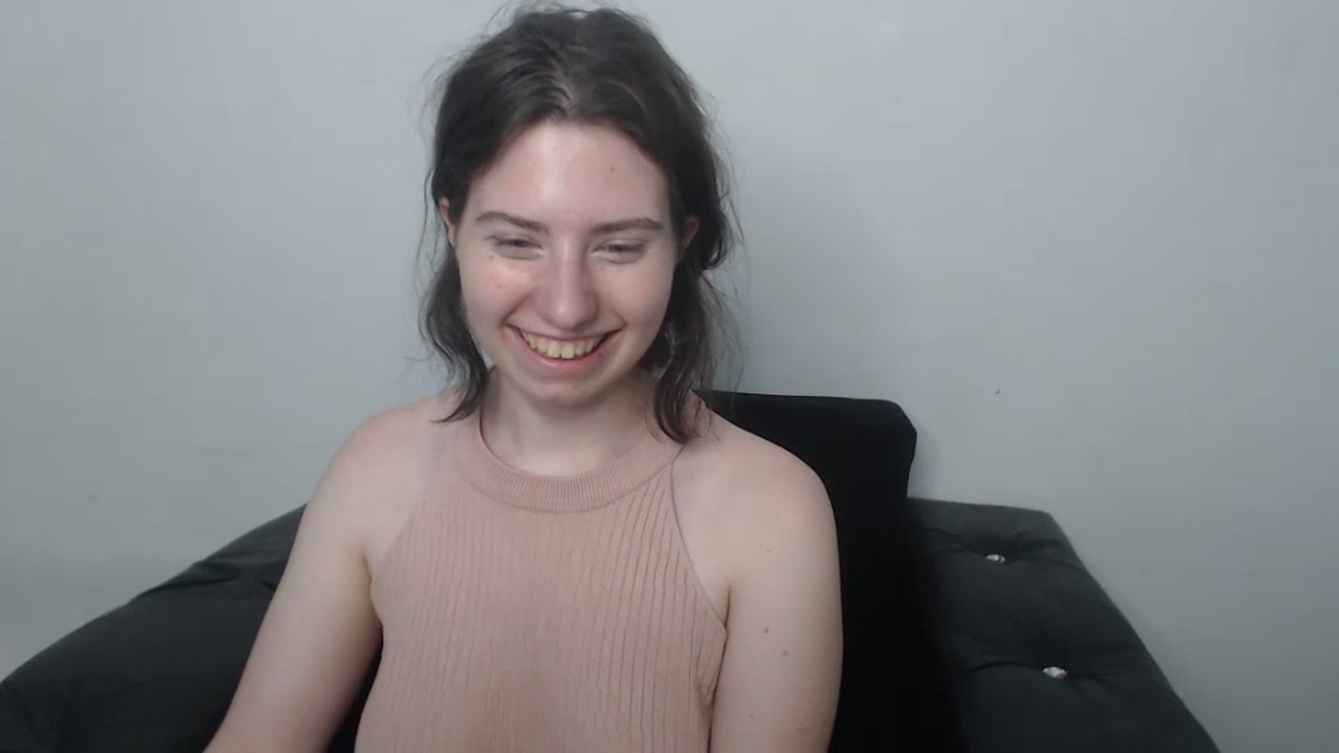 Gallery image thumbnail from Cranky_cherry's myfreecams stream on, 08/27/2023, 12:40 image 8 of 20