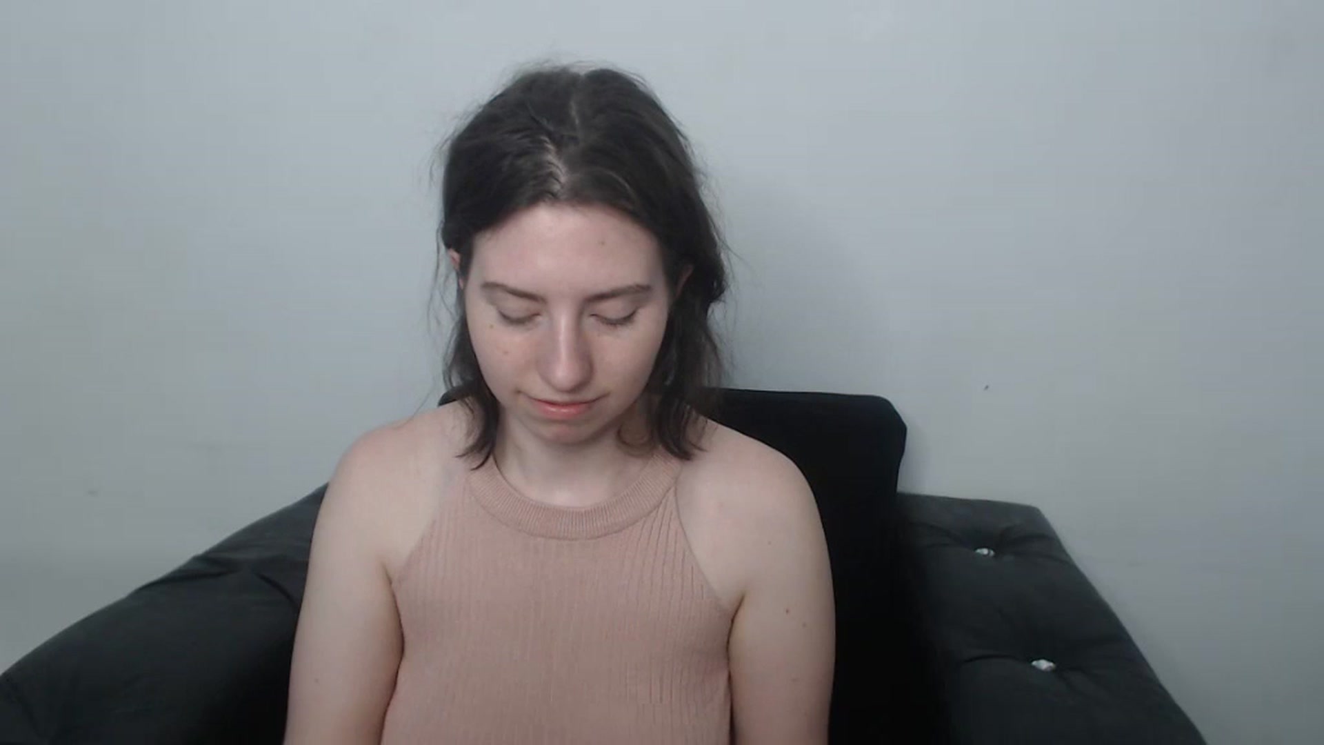 Gallery image thumbnail from Cranky_cherry's myfreecams stream on, 08/27/2023, 12:40 image 13 of 20